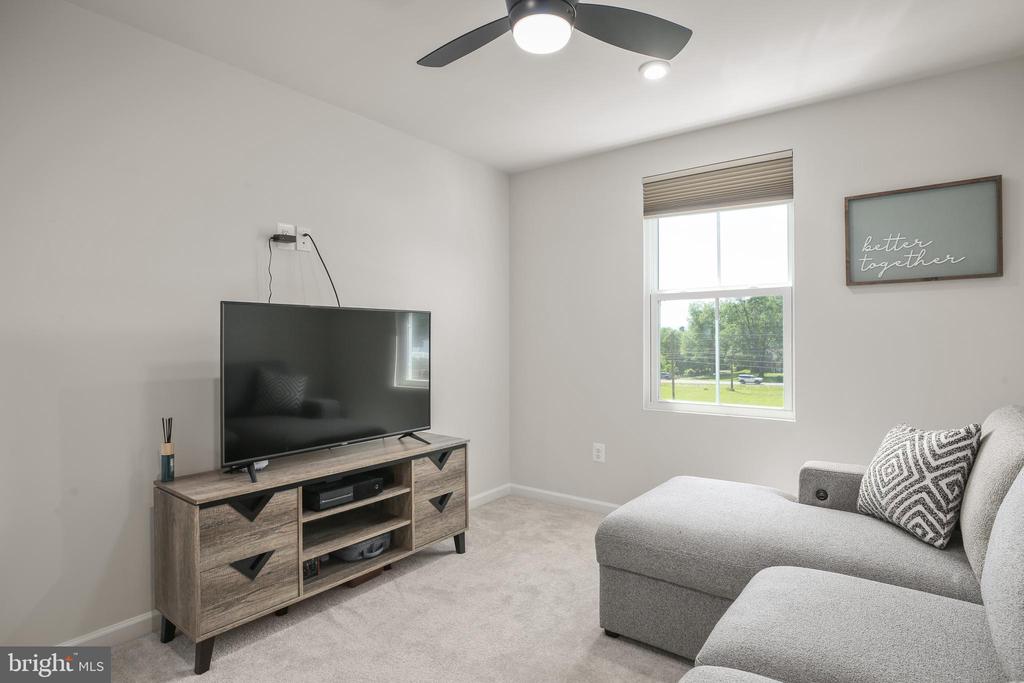 2616 HIGH POINT DR, CULPEPER, Virginia 22701, 4 Bedrooms Bedrooms, ,2 BathroomsBathrooms,Residential,2616 HIGH POINT DR,VACU2013912 MLS # VACU2013912