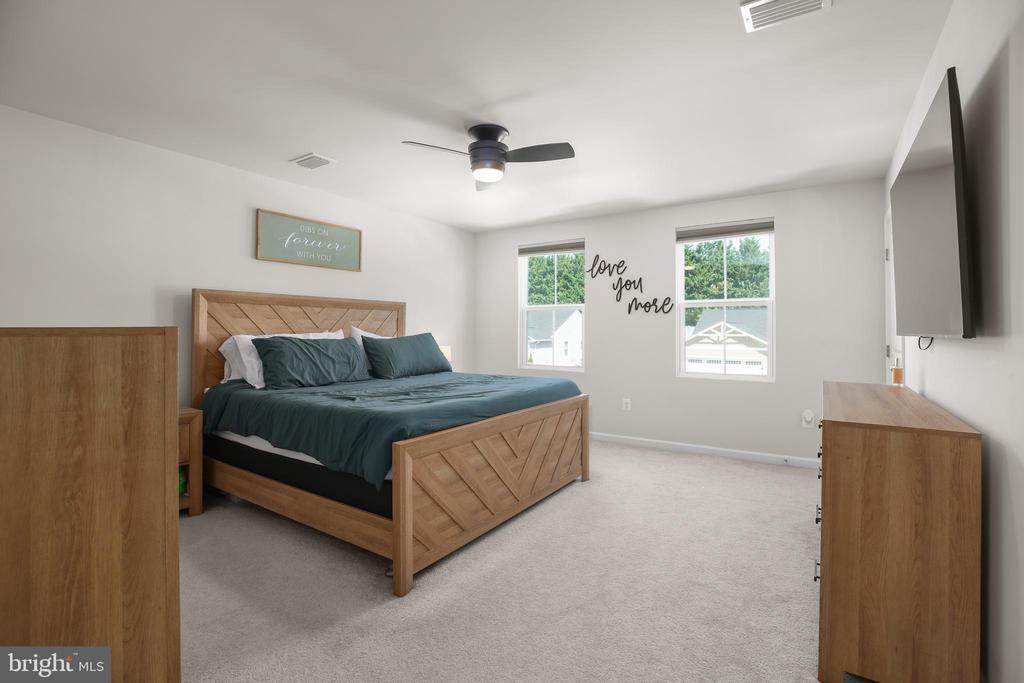 2616 HIGH POINT DR, CULPEPER, Virginia 22701, 4 Bedrooms Bedrooms, ,2 BathroomsBathrooms,Residential,2616 HIGH POINT DR,VACU2013912 MLS # VACU2013912