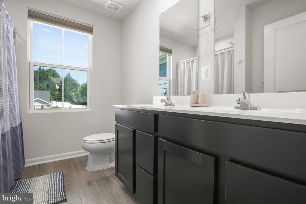2616 HIGH POINT DR, CULPEPER, Virginia 22701, 4 Bedrooms Bedrooms, ,2 BathroomsBathrooms,Residential,2616 HIGH POINT DR,VACU2013912 MLS # VACU2013912