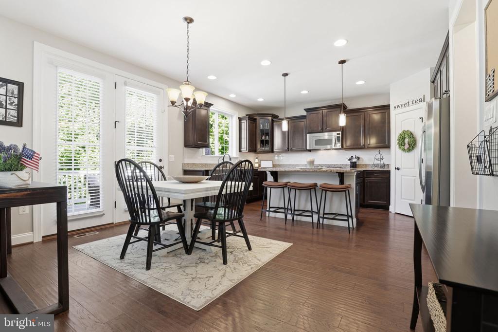 8046 SIDE HILL DR, WARRENTON, Virginia 20187, 5 Bedrooms Bedrooms, ,3 BathroomsBathrooms,Residential,8046 SIDE HILL DR,VAFQ2022334 MLS # VAFQ2022334