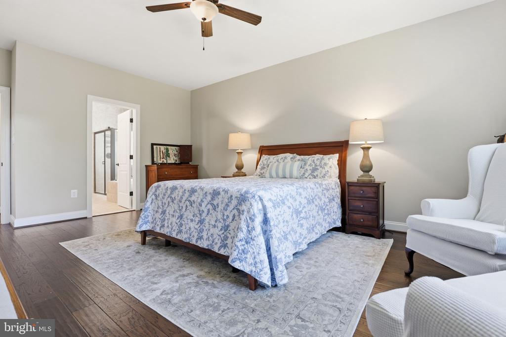 8046 SIDE HILL DR, WARRENTON, Virginia 20187, 5 Bedrooms Bedrooms, ,3 BathroomsBathrooms,Residential,8046 SIDE HILL DR,VAFQ2022334 MLS # VAFQ2022334