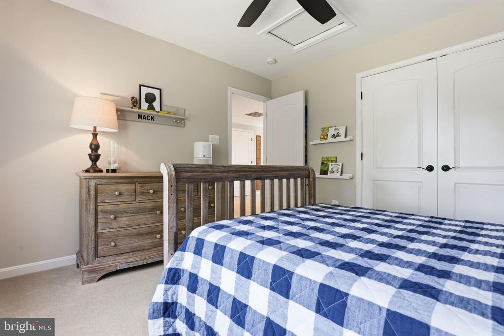 8046 SIDE HILL DR, WARRENTON, Virginia 20187, 5 Bedrooms Bedrooms, ,3 BathroomsBathrooms,Residential,8046 SIDE HILL DR,VAFQ2022334 MLS # VAFQ2022334