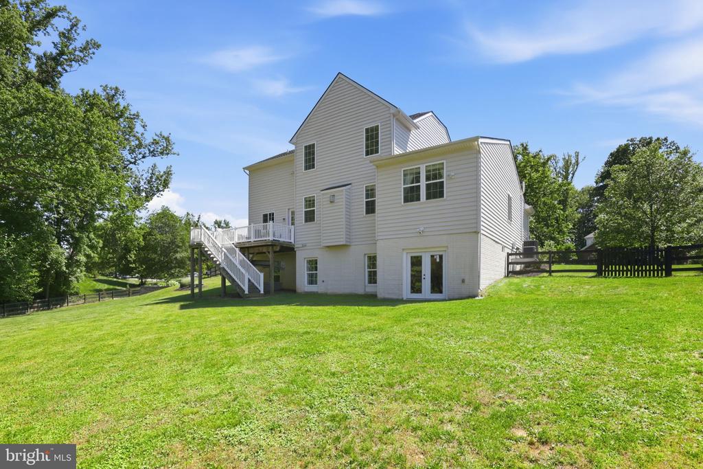 8046 SIDE HILL DR, WARRENTON, Virginia 20187, 5 Bedrooms Bedrooms, ,3 BathroomsBathrooms,Residential,8046 SIDE HILL DR,VAFQ2022334 MLS # VAFQ2022334