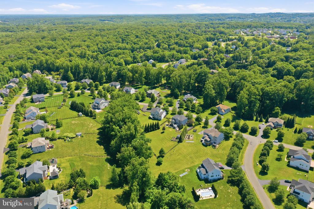 8046 SIDE HILL DR, WARRENTON, Virginia 20187, 5 Bedrooms Bedrooms, ,3 BathroomsBathrooms,Residential,8046 SIDE HILL DR,VAFQ2022334 MLS # VAFQ2022334