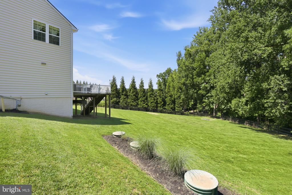 8046 SIDE HILL DR, WARRENTON, Virginia 20187, 5 Bedrooms Bedrooms, ,3 BathroomsBathrooms,Residential,8046 SIDE HILL DR,VAFQ2022334 MLS # VAFQ2022334
