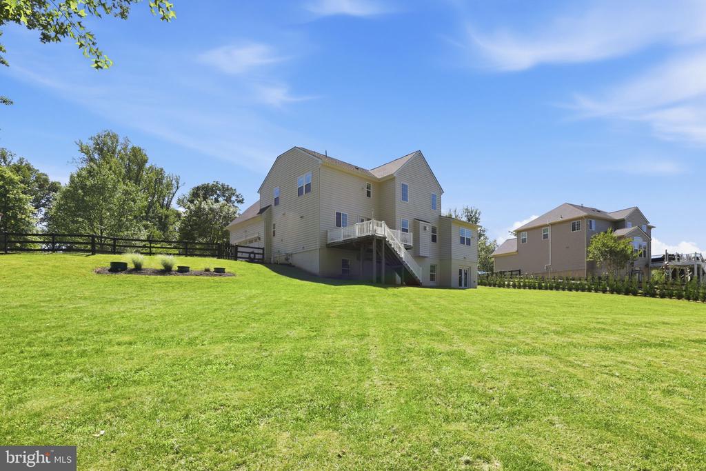8046 SIDE HILL DR, WARRENTON, Virginia 20187, 5 Bedrooms Bedrooms, ,3 BathroomsBathrooms,Residential,8046 SIDE HILL DR,VAFQ2022334 MLS # VAFQ2022334