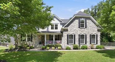 8046 SIDE HILL DR, WARRENTON, Virginia 20187, 5 Bedrooms Bedrooms, ,3 BathroomsBathrooms,Residential,8046 SIDE HILL DR,VAFQ2022334 MLS # VAFQ2022334