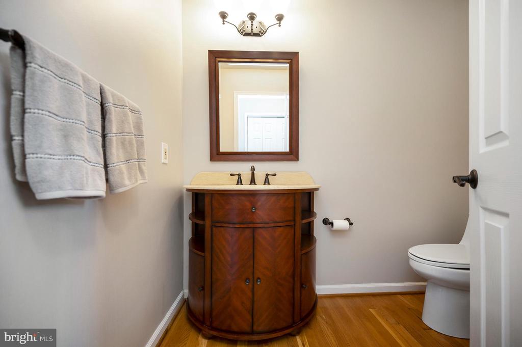 110 LEE CIR, LOCUST GROVE, Virginia 22508, 5 Bedrooms Bedrooms, ,4 BathroomsBathrooms,Residential,110 LEE CIR,VAOR2014346 MLS # VAOR2014346