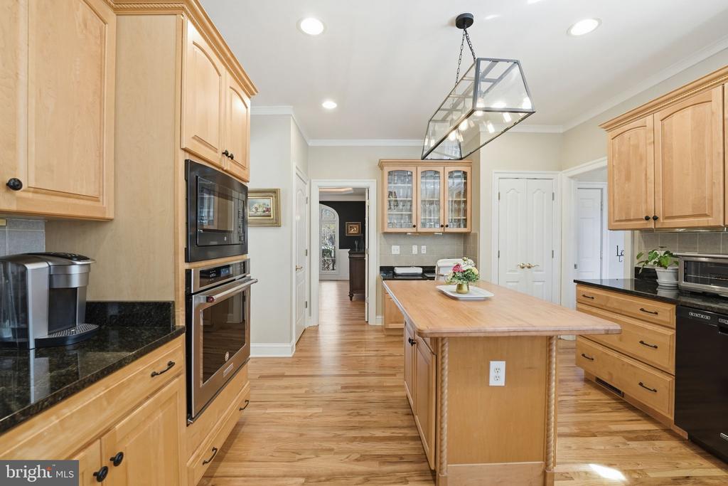11608 LONGSTREET DR, SPOTSYLVANIA, Virginia 22551, 4 Bedrooms Bedrooms, ,2 BathroomsBathrooms,Residential,11608 LONGSTREET DR,VASP2042634 MLS # VASP2042634
