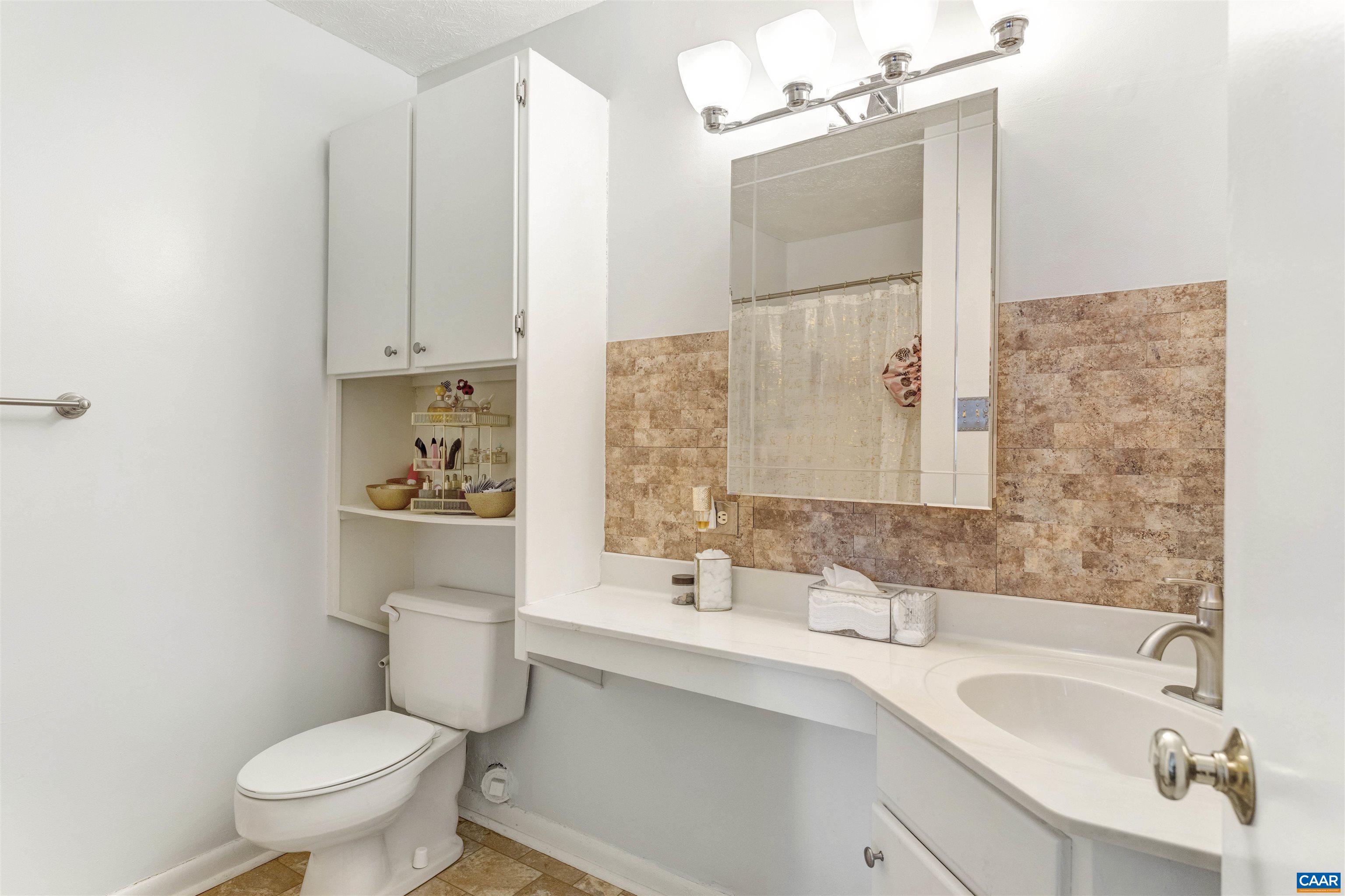 114 TURTLE CREEK RD, CHARLOTTESVILLE, Virginia 22901, 2 Bedrooms Bedrooms, ,2 BathroomsBathrooms,Residential,114 TURTLE CREEK RD,675561 MLS # 675561 114 TURTLE CREEK RD, CHARLOTTESVILLE, Virginia 22901, 2 Bedrooms Bedrooms, ,2 BathroomsBathrooms,Residential,114 TURTLE CREEK RD,675561 MLS # 675561