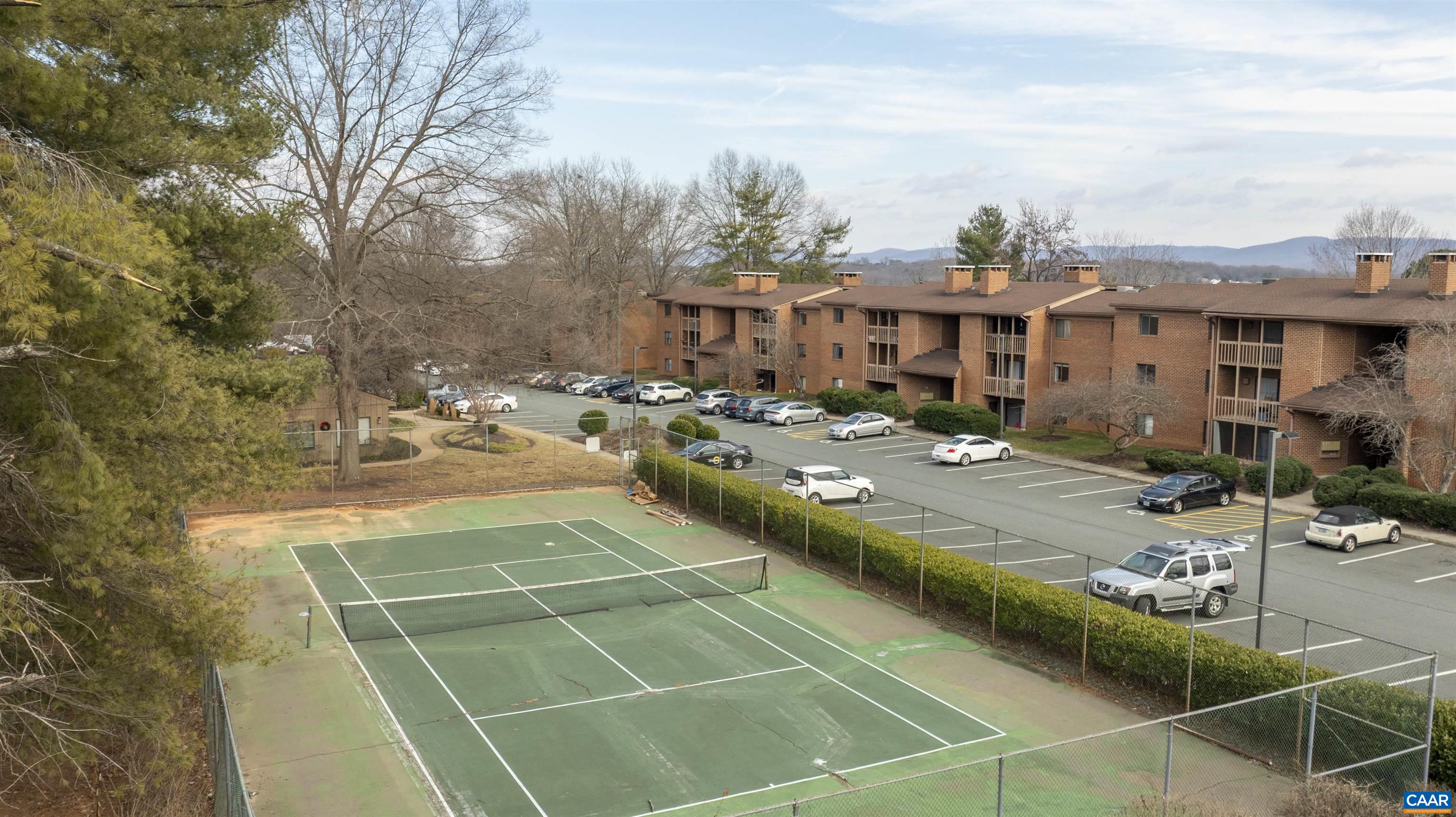 114 TURTLE CREEK RD, CHARLOTTESVILLE, Virginia 22901, 2 Bedrooms Bedrooms, ,2 BathroomsBathrooms,Residential,114 TURTLE CREEK RD,675561 MLS # 675561 114 TURTLE CREEK RD, CHARLOTTESVILLE, Virginia 22901, 2 Bedrooms Bedrooms, ,2 BathroomsBathrooms,Residential,114 TURTLE CREEK RD,675561 MLS # 675561