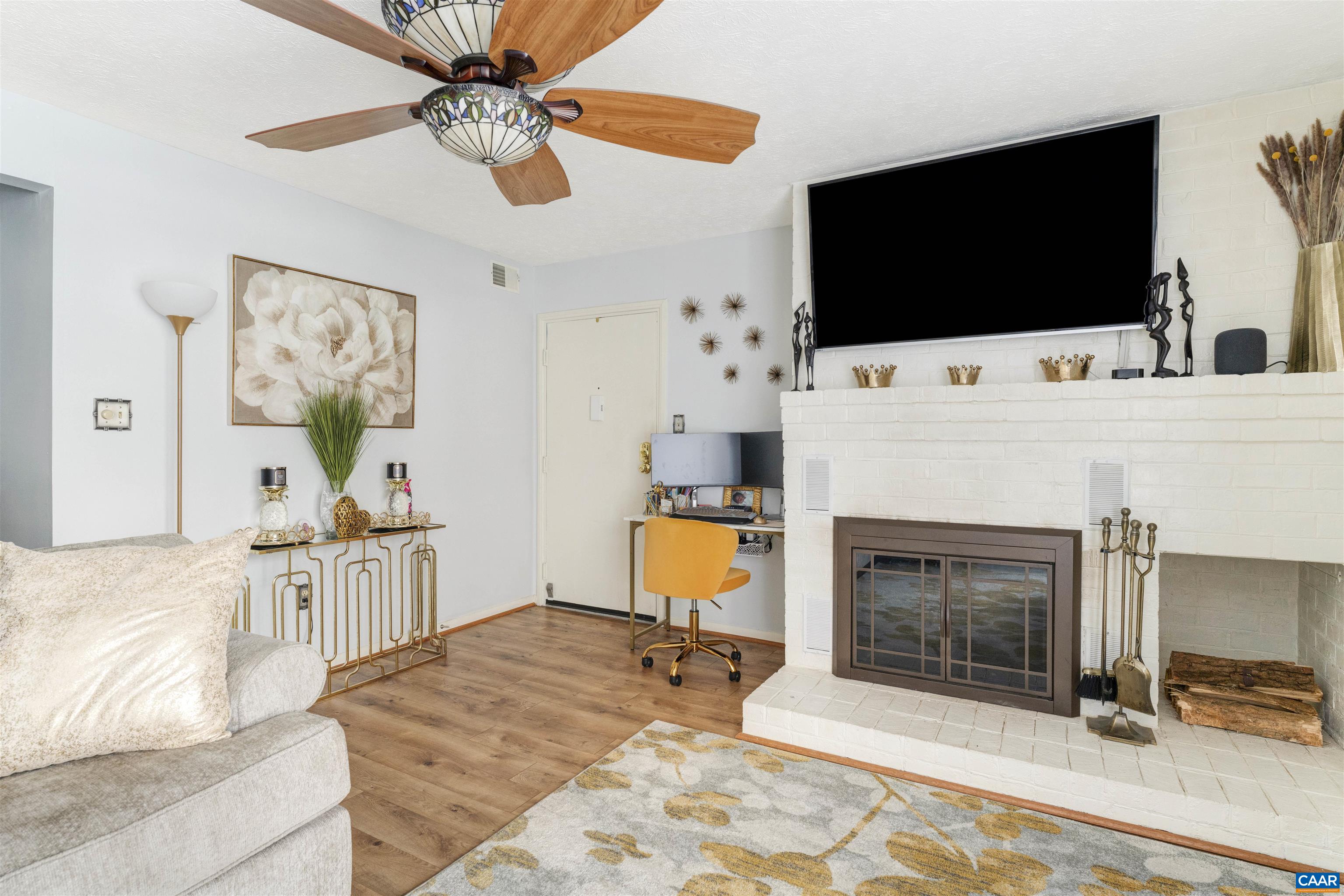 114 TURTLE CREEK RD, CHARLOTTESVILLE, Virginia 22901, 2 Bedrooms Bedrooms, ,2 BathroomsBathrooms,Residential,114 TURTLE CREEK RD,675561 MLS # 675561 114 TURTLE CREEK RD, CHARLOTTESVILLE, Virginia 22901, 2 Bedrooms Bedrooms, ,2 BathroomsBathrooms,Residential,114 TURTLE CREEK RD,675561 MLS # 675561