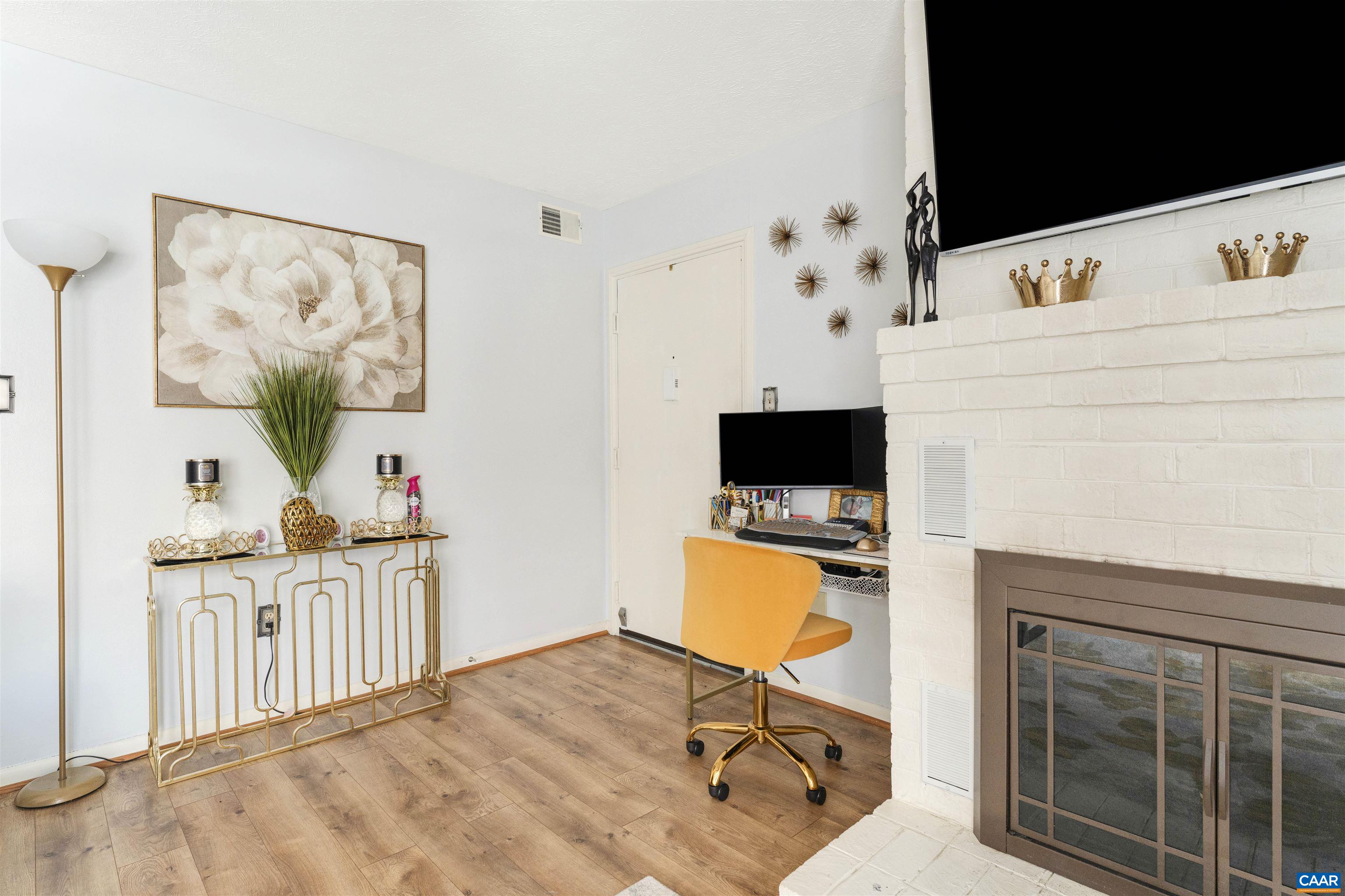 114 TURTLE CREEK RD, CHARLOTTESVILLE, Virginia 22901, 2 Bedrooms Bedrooms, ,2 BathroomsBathrooms,Residential,114 TURTLE CREEK RD,675561 MLS # 675561 114 TURTLE CREEK RD, CHARLOTTESVILLE, Virginia 22901, 2 Bedrooms Bedrooms, ,2 BathroomsBathrooms,Residential,114 TURTLE CREEK RD,675561 MLS # 675561