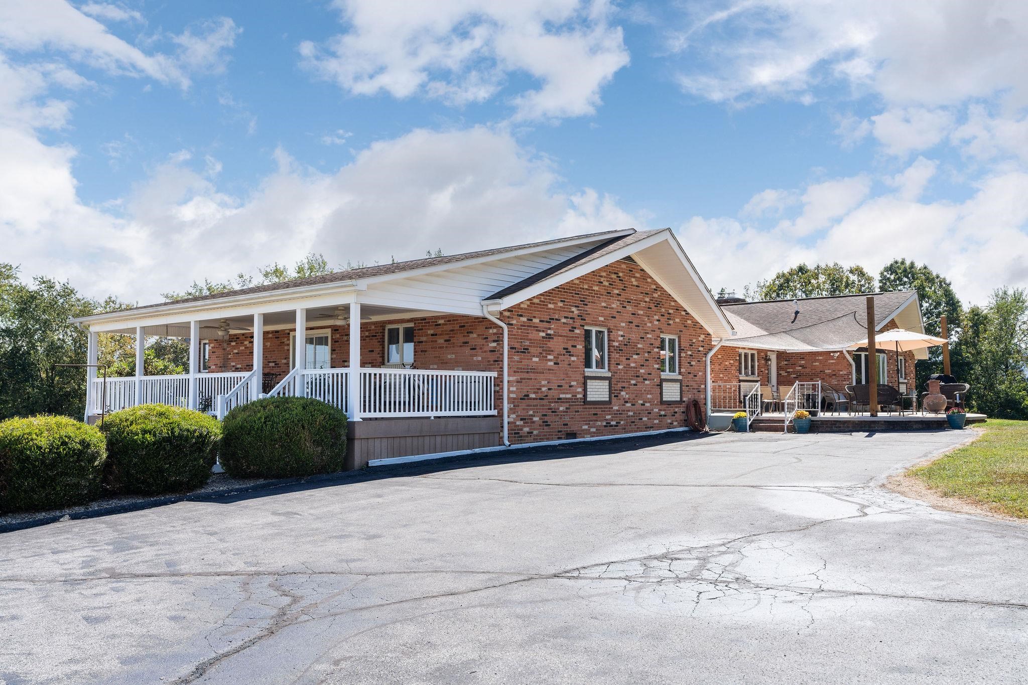 5323 LEE JACKSON HWY, GREENVILLE, Virginia 24440, 4 Bedrooms Bedrooms, ,2 BathroomsBathrooms,Residential,5323 LEE JACKSON HWY,678025 MLS # 678025
