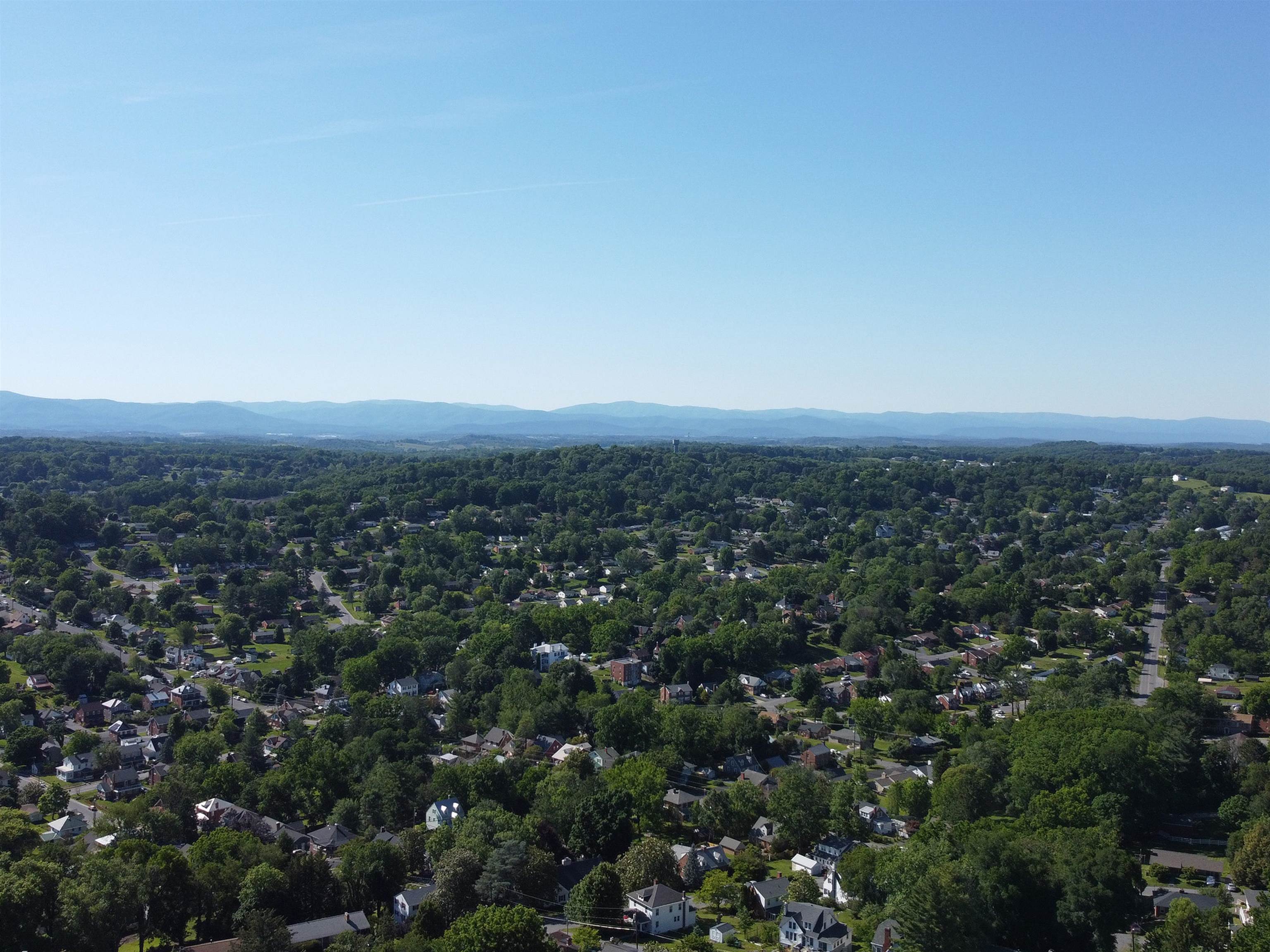 215 VIRGINIA AVE, STAUNTON, Virginia 24401, 2 Bedrooms Bedrooms, ,2 BathroomsBathrooms,Residential,215 VIRGINIA AVE,678027 MLS # 678027 215 VIRGINIA AVE, STAUNTON, Virginia 24401, 2 Bedrooms Bedrooms, ,2 BathroomsBathrooms,Residential,215 VIRGINIA AVE,678027 MLS # 678027