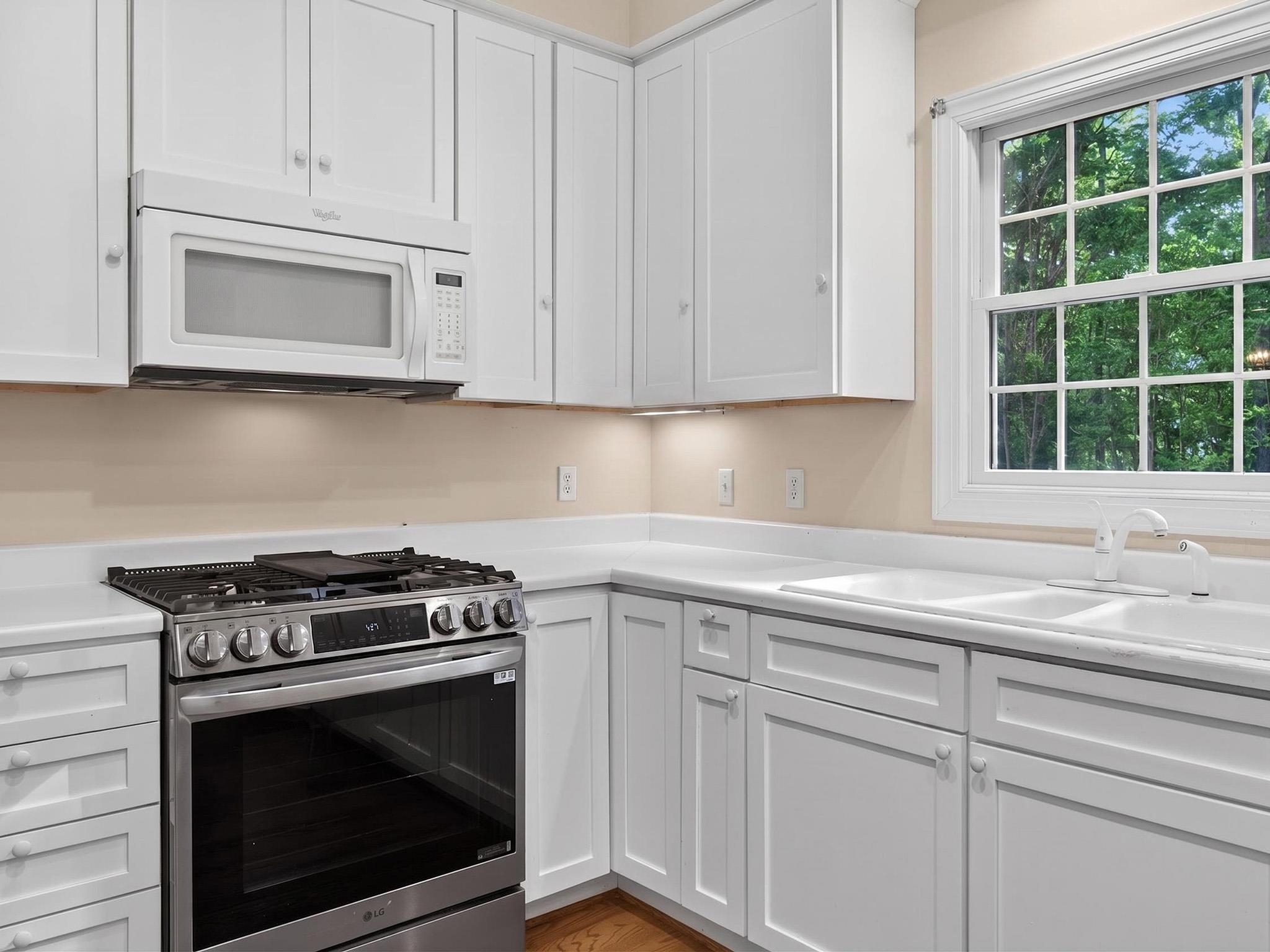 190 HENRY HILL DR, FAIRFIELD, Virginia 24435, 4 Bedrooms Bedrooms, ,3 BathroomsBathrooms,Residential,190 HENRY HILL DR,678028 MLS # 678028 190 HENRY HILL DR, FAIRFIELD, Virginia 24435, 4 Bedrooms Bedrooms, ,3 BathroomsBathrooms,Residential,190 HENRY HILL DR,678028 MLS # 678028