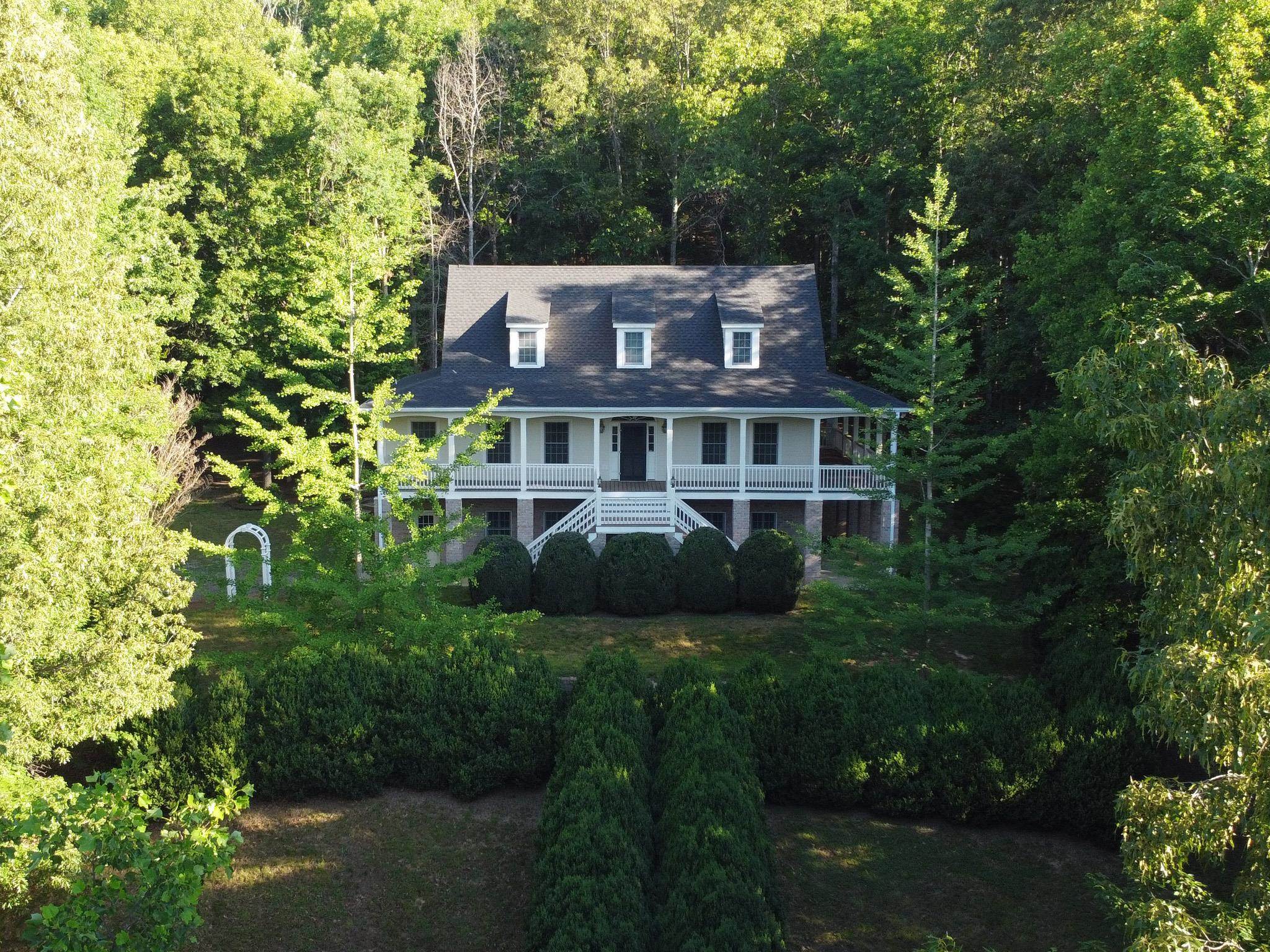 190 HENRY HILL DR, FAIRFIELD, Virginia 24435, 4 Bedrooms Bedrooms, ,3 BathroomsBathrooms,Residential,190 HENRY HILL DR,678028 MLS # 678028 190 HENRY HILL DR, FAIRFIELD, Virginia 24435, 4 Bedrooms Bedrooms, ,3 BathroomsBathrooms,Residential,190 HENRY HILL DR,678028 MLS # 678028