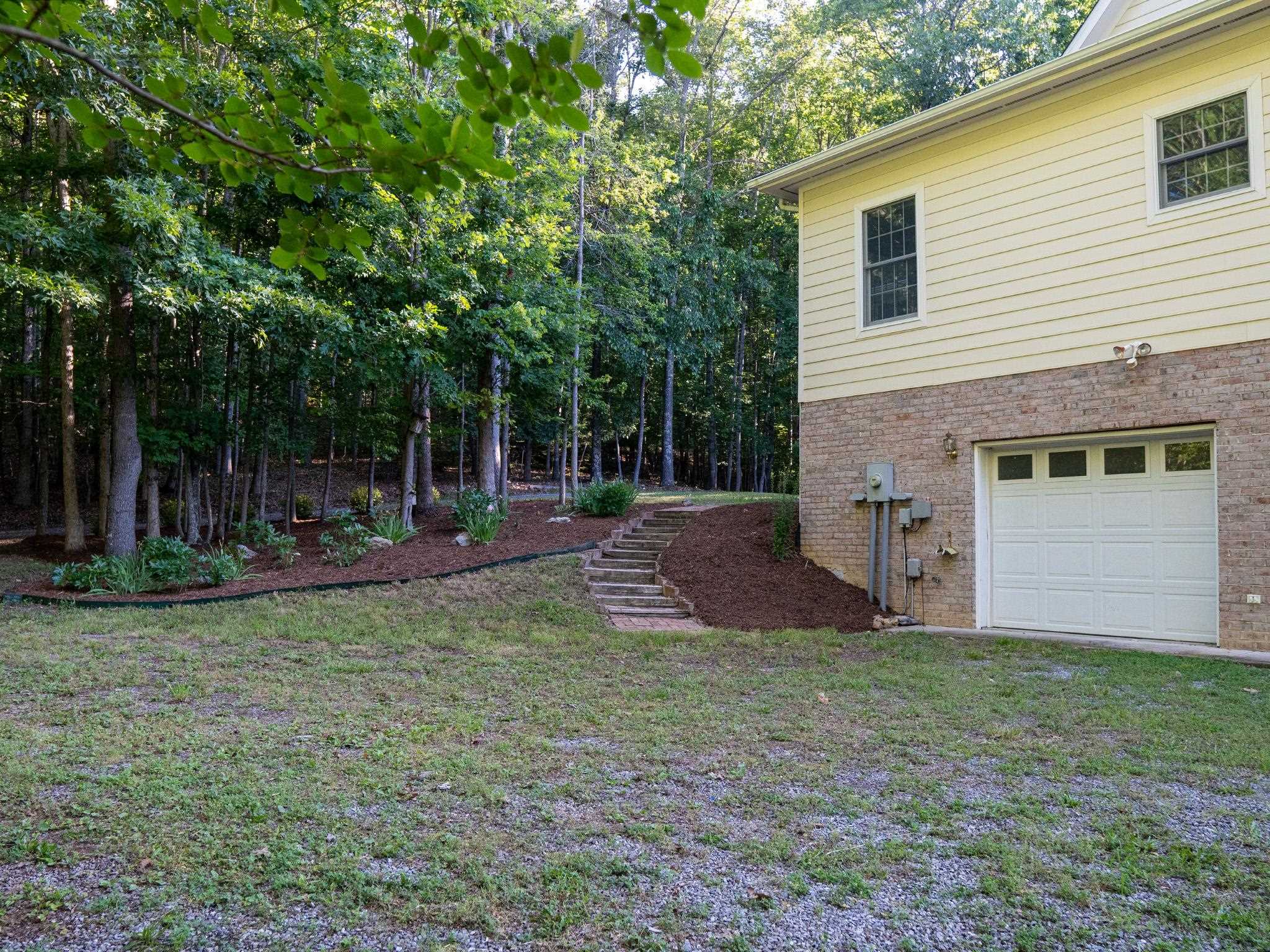 190 HENRY HILL DR, FAIRFIELD, Virginia 24435, 4 Bedrooms Bedrooms, ,3 BathroomsBathrooms,Residential,190 HENRY HILL DR,678028 MLS # 678028 190 HENRY HILL DR, FAIRFIELD, Virginia 24435, 4 Bedrooms Bedrooms, ,3 BathroomsBathrooms,Residential,190 HENRY HILL DR,678028 MLS # 678028