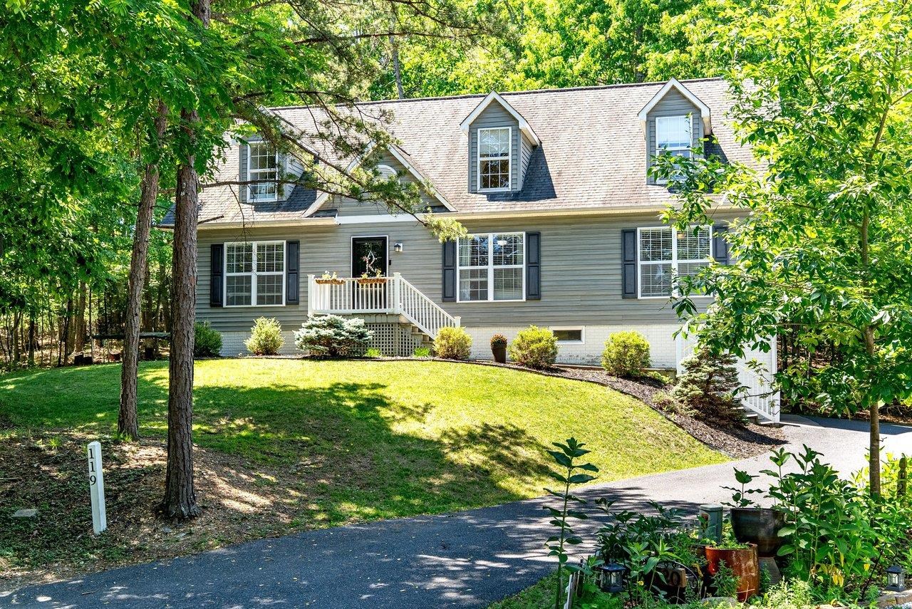 119 BURNERS CIR, MCGAHEYSVILLE, Virginia 22840, 5 Bedrooms Bedrooms, ,3 BathroomsBathrooms,Residential,119 BURNERS CIR,678033 MLS # 678033 119 BURNERS CIR, MCGAHEYSVILLE, Virginia 22840, 5 Bedrooms Bedrooms, ,3 BathroomsBathrooms,Residential,119 BURNERS CIR,678033 MLS # 678033