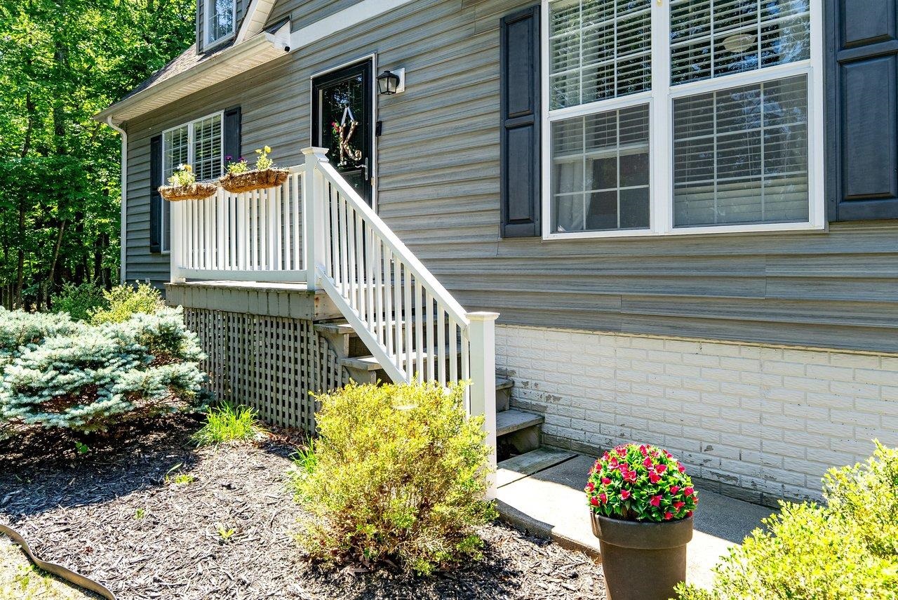 119 BURNERS CIR, MCGAHEYSVILLE, Virginia 22840, 5 Bedrooms Bedrooms, ,3 BathroomsBathrooms,Residential,119 BURNERS CIR,678033 MLS # 678033 119 BURNERS CIR, MCGAHEYSVILLE, Virginia 22840, 5 Bedrooms Bedrooms, ,3 BathroomsBathrooms,Residential,119 BURNERS CIR,678033 MLS # 678033