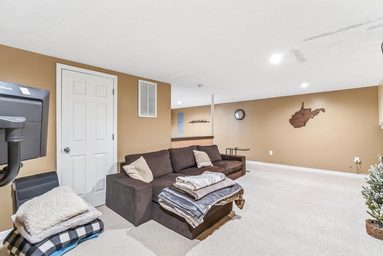 119 BURNERS CIR, MCGAHEYSVILLE, Virginia 22840, 5 Bedrooms Bedrooms, ,3 BathroomsBathrooms,Residential,119 BURNERS CIR,678033 MLS # 678033 119 BURNERS CIR, MCGAHEYSVILLE, Virginia 22840, 5 Bedrooms Bedrooms, ,3 BathroomsBathrooms,Residential,119 BURNERS CIR,678033 MLS # 678033