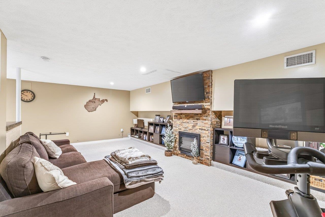 119 BURNERS CIR, MCGAHEYSVILLE, Virginia 22840, 5 Bedrooms Bedrooms, ,3 BathroomsBathrooms,Residential,119 BURNERS CIR,678033 MLS # 678033 119 BURNERS CIR, MCGAHEYSVILLE, Virginia 22840, 5 Bedrooms Bedrooms, ,3 BathroomsBathrooms,Residential,119 BURNERS CIR,678033 MLS # 678033