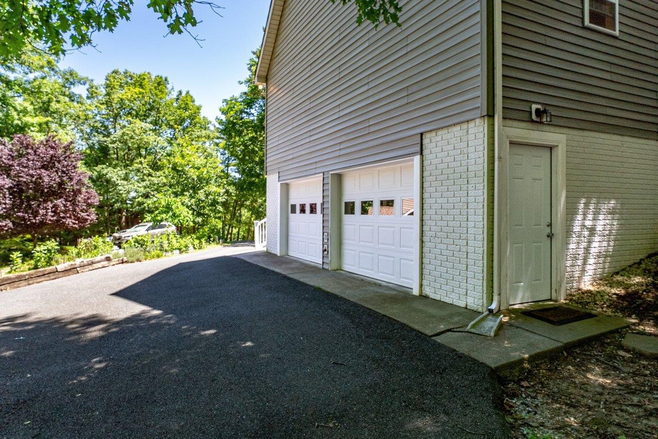 119 BURNERS CIR, MCGAHEYSVILLE, Virginia 22840, 5 Bedrooms Bedrooms, ,3 BathroomsBathrooms,Residential,119 BURNERS CIR,678033 MLS # 678033 119 BURNERS CIR, MCGAHEYSVILLE, Virginia 22840, 5 Bedrooms Bedrooms, ,3 BathroomsBathrooms,Residential,119 BURNERS CIR,678033 MLS # 678033