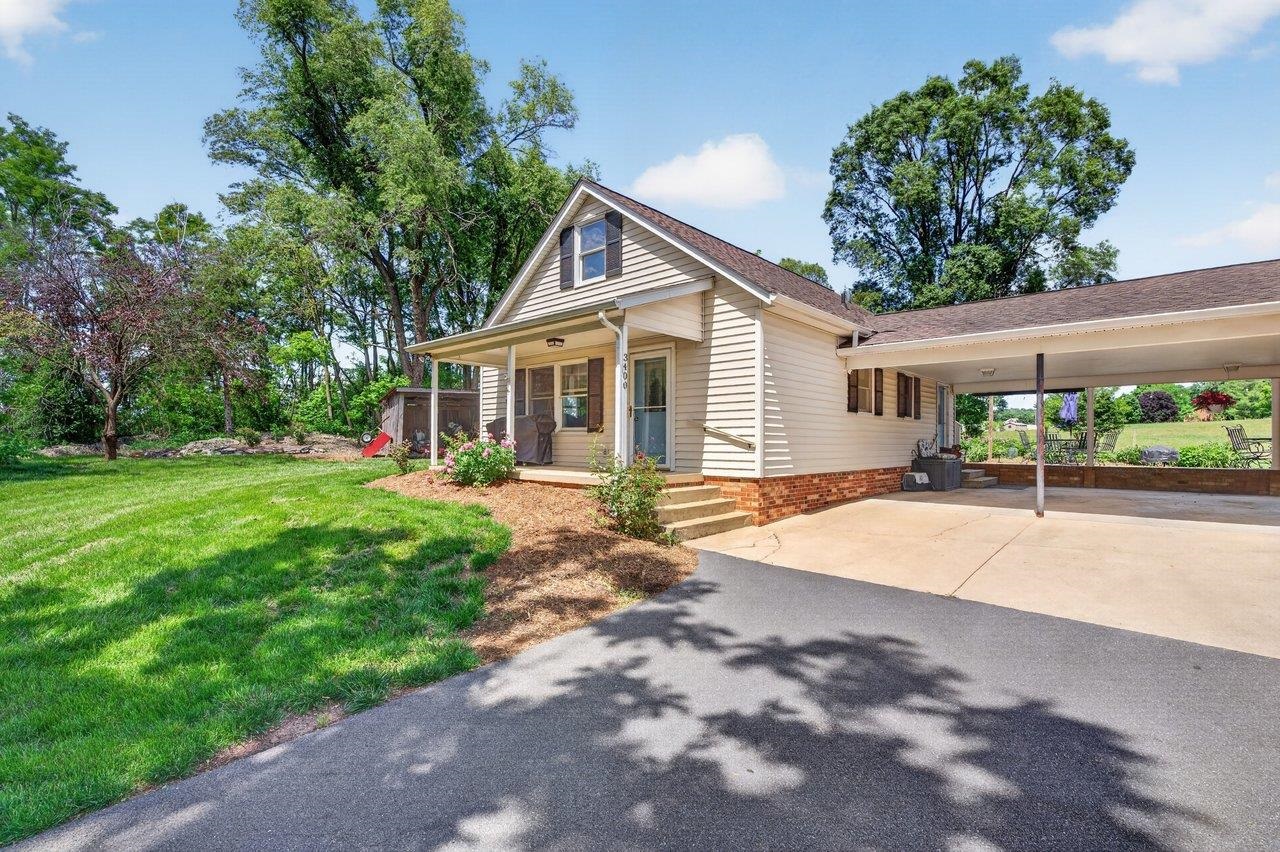 3398 OLD THIRTY THREE RD, ROCKINGHAM, Virginia 22801, 5 Bedrooms Bedrooms, ,3 BathroomsBathrooms,Residential,3398 OLD THIRTY THREE RD,678034 MLS # 678034 3398 OLD THIRTY THREE RD, ROCKINGHAM, Virginia 22801, 5 Bedrooms Bedrooms, ,3 BathroomsBathrooms,Residential,3398 OLD THIRTY THREE RD,678034 MLS # 678034