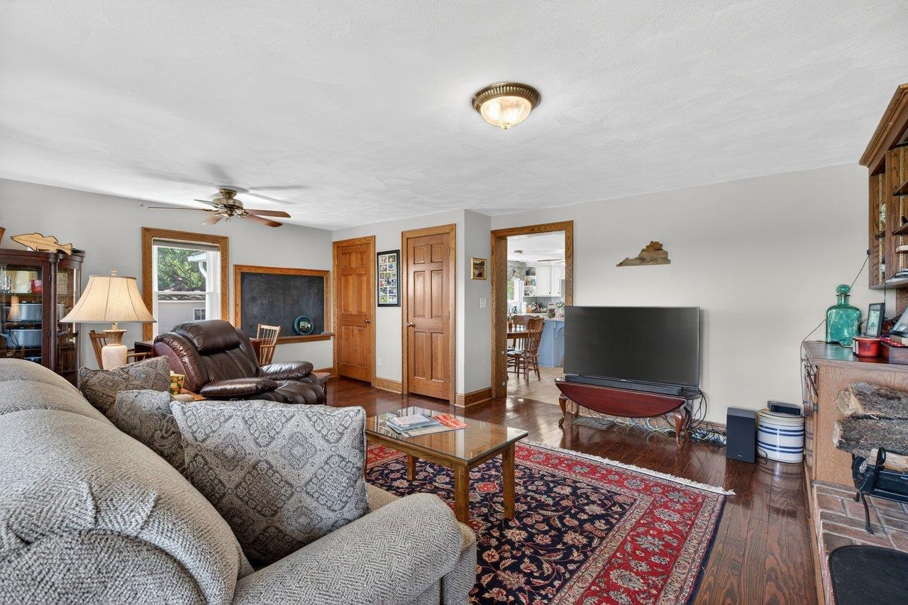 3398 OLD THIRTY THREE RD, ROCKINGHAM, Virginia 22801, 5 Bedrooms Bedrooms, ,3 BathroomsBathrooms,Residential,3398 OLD THIRTY THREE RD,678034 MLS # 678034 3398 OLD THIRTY THREE RD, ROCKINGHAM, Virginia 22801, 5 Bedrooms Bedrooms, ,3 BathroomsBathrooms,Residential,3398 OLD THIRTY THREE RD,678034 MLS # 678034