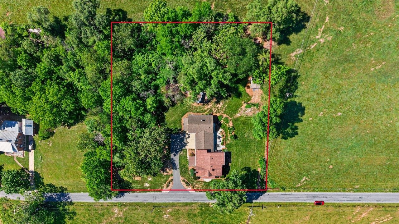 3398 OLD THIRTY THREE RD, ROCKINGHAM, Virginia 22801, 5 Bedrooms Bedrooms, ,3 BathroomsBathrooms,Residential,3398 OLD THIRTY THREE RD,678034 MLS # 678034 3398 OLD THIRTY THREE RD, ROCKINGHAM, Virginia 22801, 5 Bedrooms Bedrooms, ,3 BathroomsBathrooms,Residential,3398 OLD THIRTY THREE RD,678034 MLS # 678034
