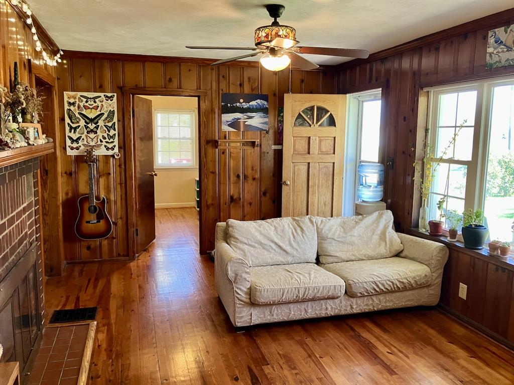 371 NATIONAL AVE, STAUNTON, Virginia 24401, 4 Bedrooms Bedrooms, ,1 BathroomBathrooms,Residential,371 NATIONAL AVE,678042 MLS # 678042 371 NATIONAL AVE, STAUNTON, Virginia 24401, 4 Bedrooms Bedrooms, ,1 BathroomBathrooms,Residential,371 NATIONAL AVE,678042 MLS # 678042