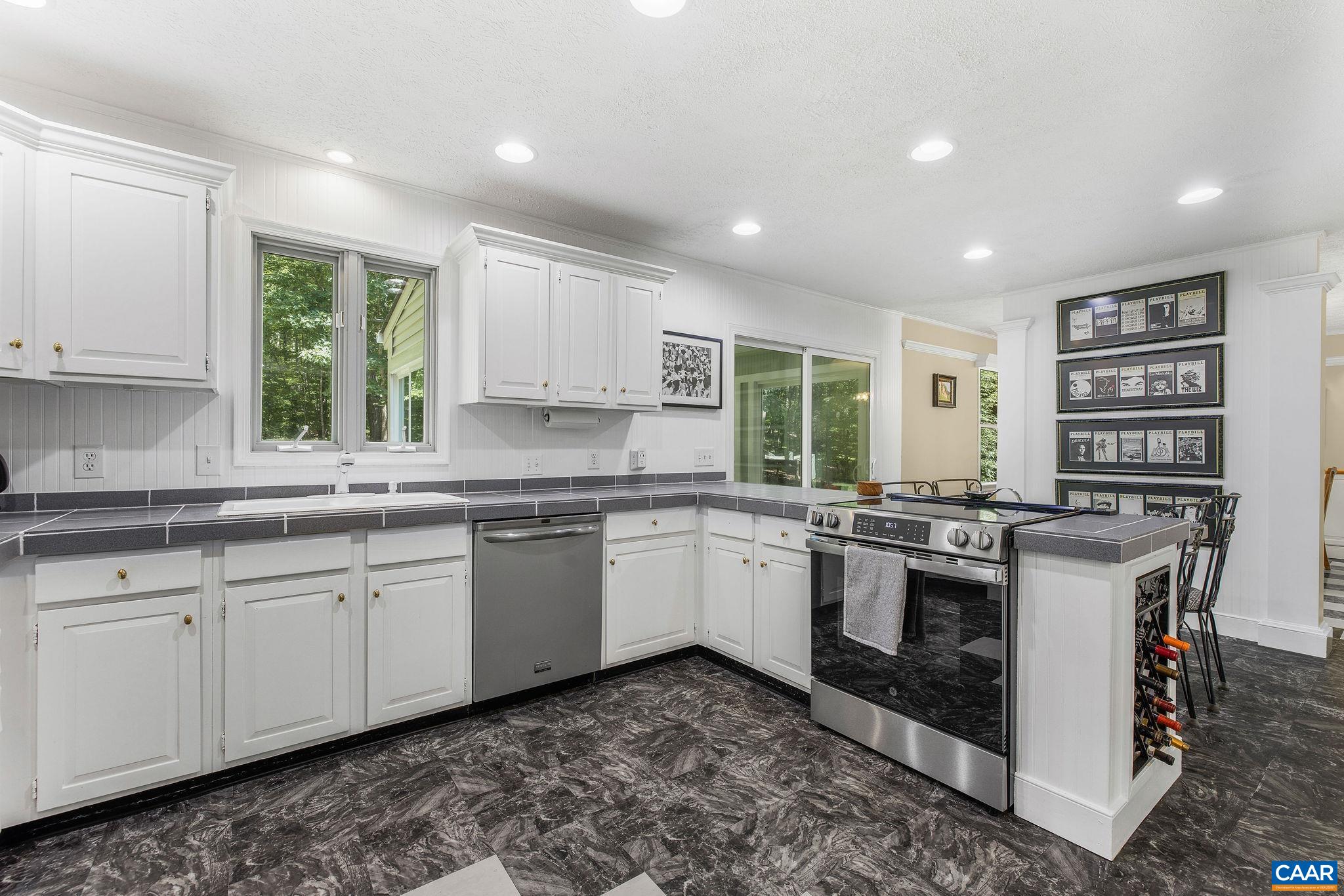 125 VINCENNES RD, CHARLOTTESVILLE, Virginia 22911, 4 Bedrooms Bedrooms, ,2 BathroomsBathrooms,Residential,125 VINCENNES RD,678051 MLS # 678051