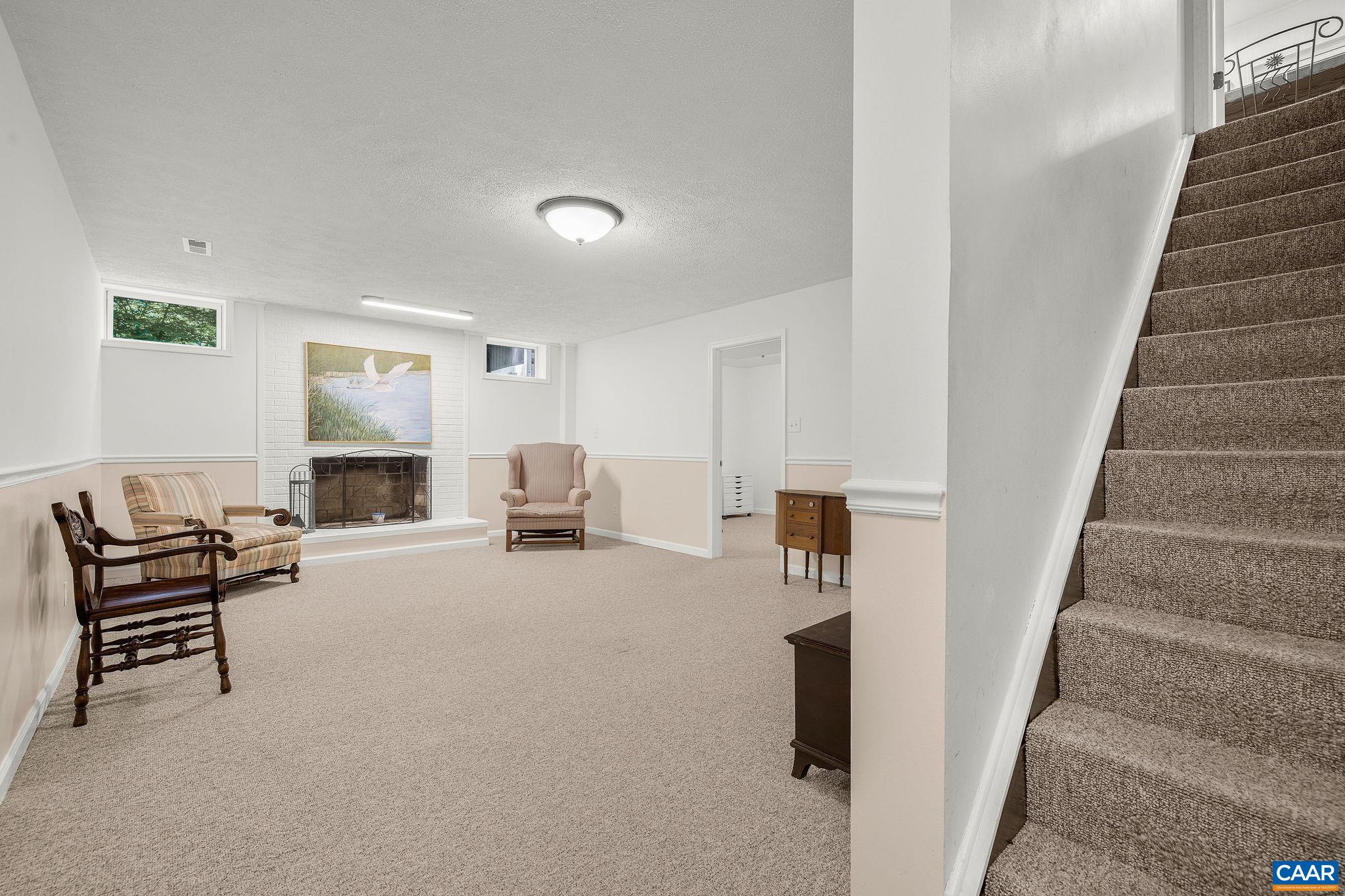 125 VINCENNES RD, CHARLOTTESVILLE, Virginia 22911, 4 Bedrooms Bedrooms, ,2 BathroomsBathrooms,Residential,125 VINCENNES RD,678051 MLS # 678051