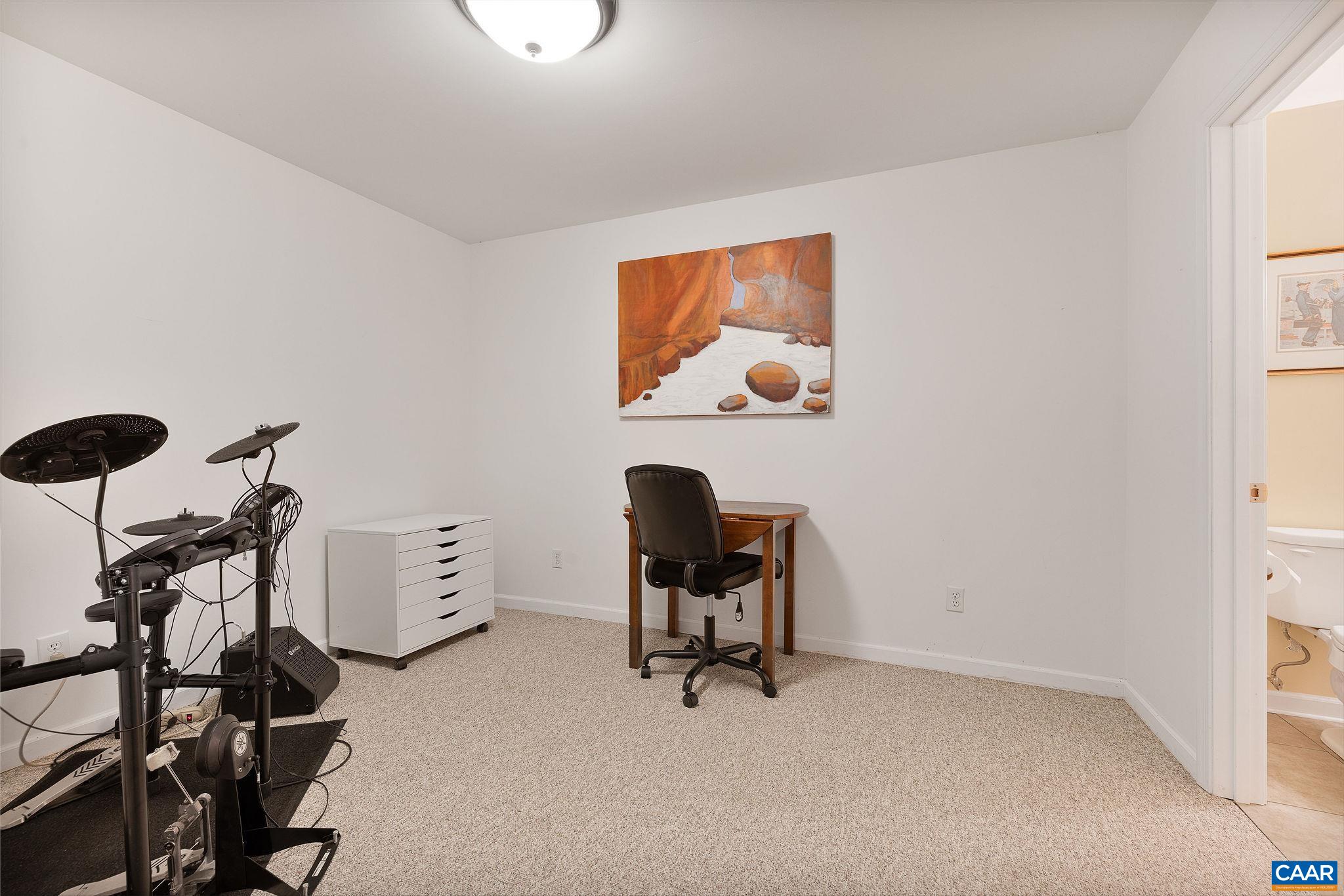 125 VINCENNES RD, CHARLOTTESVILLE, Virginia 22911, 4 Bedrooms Bedrooms, ,2 BathroomsBathrooms,Residential,125 VINCENNES RD,678051 MLS # 678051