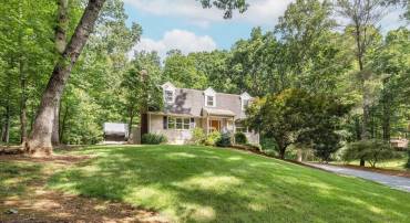 125 VINCENNES RD, CHARLOTTESVILLE, Virginia 22911, 4 Bedrooms Bedrooms, ,2 BathroomsBathrooms,Residential,125 VINCENNES RD,678051 MLS # 678051