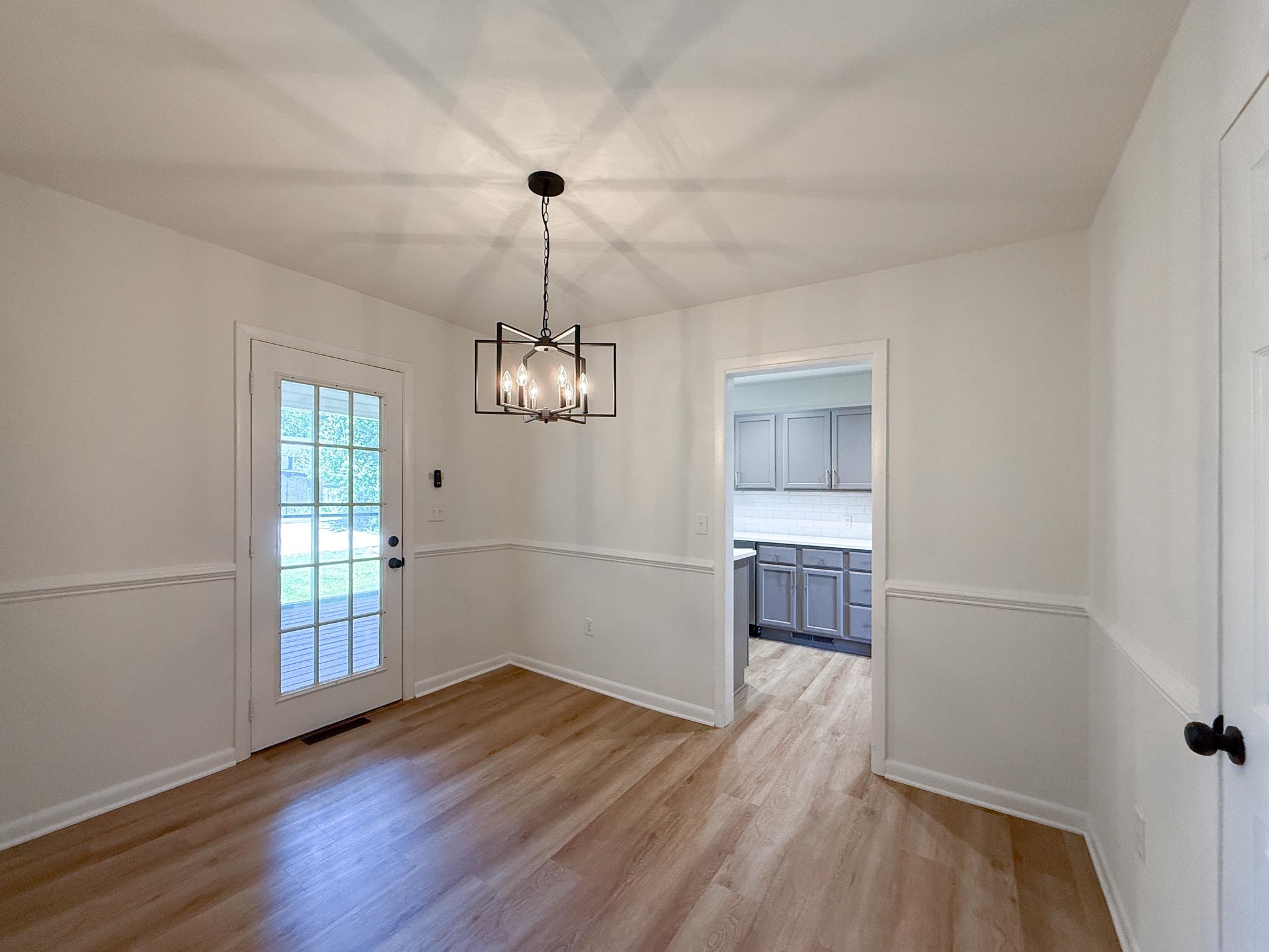 101 LOUDOUN AVE, WAYNESBORO, Virginia 22980, 3 Bedrooms Bedrooms, ,2 BathroomsBathrooms,Residential,101 LOUDOUN AVE,678052 MLS # 678052 101 LOUDOUN AVE, WAYNESBORO, Virginia 22980, 3 Bedrooms Bedrooms, ,2 BathroomsBathrooms,Residential,101 LOUDOUN AVE,678052 MLS # 678052