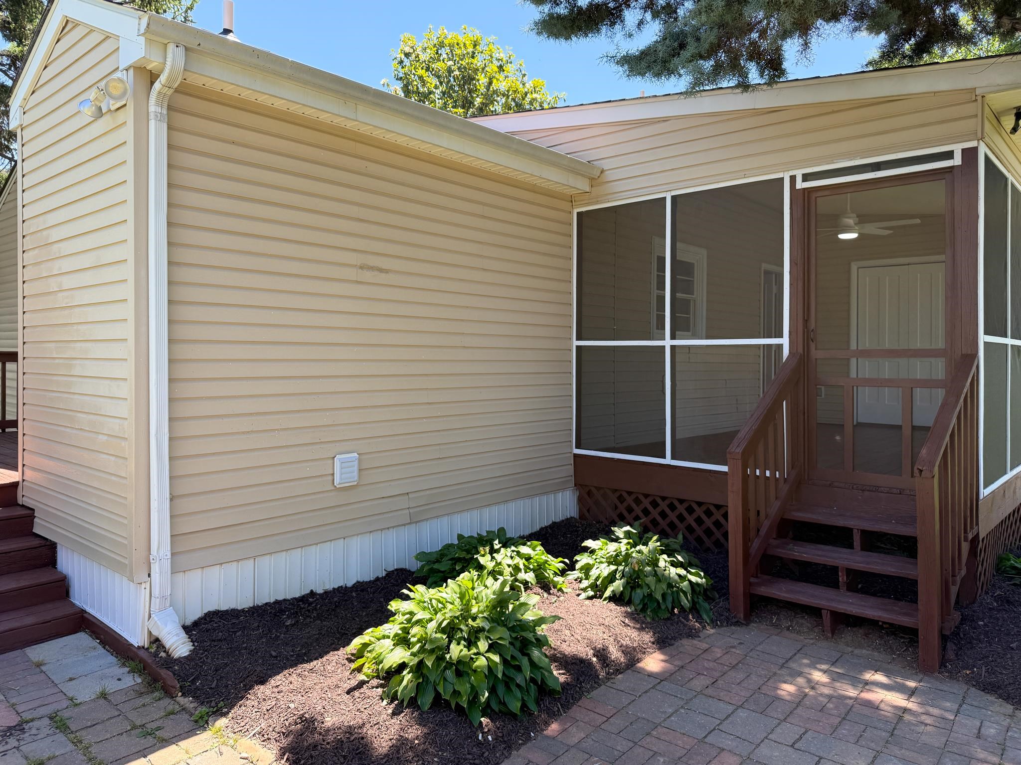 101 LOUDOUN AVE, WAYNESBORO, Virginia 22980, 3 Bedrooms Bedrooms, ,2 BathroomsBathrooms,Residential,101 LOUDOUN AVE,678052 MLS # 678052 101 LOUDOUN AVE, WAYNESBORO, Virginia 22980, 3 Bedrooms Bedrooms, ,2 BathroomsBathrooms,Residential,101 LOUDOUN AVE,678052 MLS # 678052