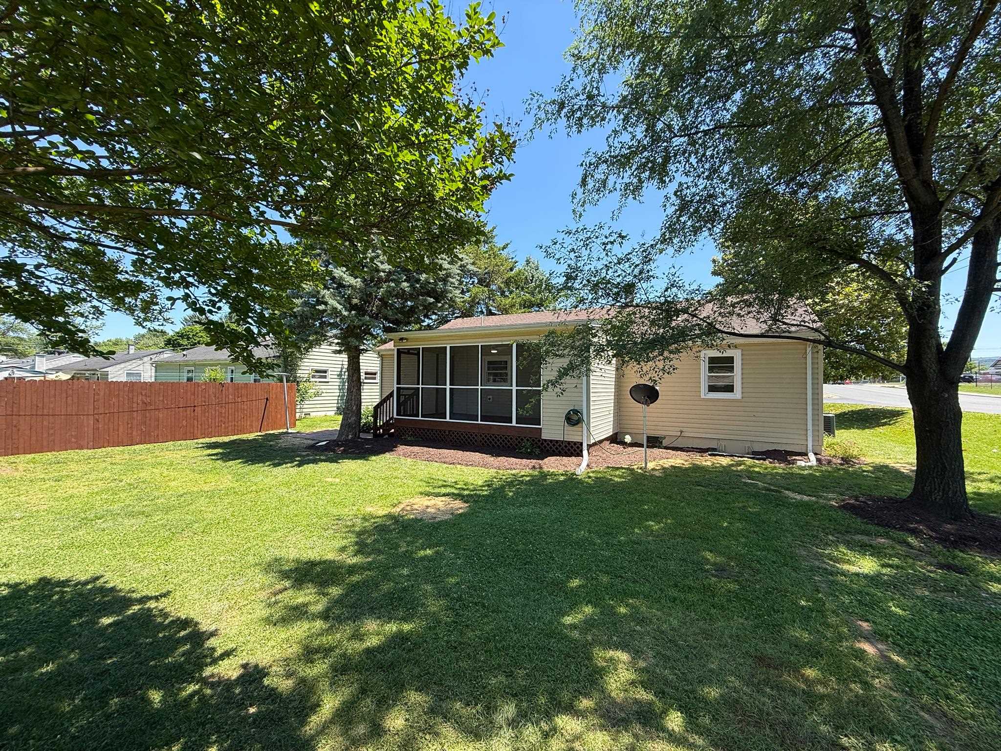 101 LOUDOUN AVE, WAYNESBORO, Virginia 22980, 3 Bedrooms Bedrooms, ,2 BathroomsBathrooms,Residential,101 LOUDOUN AVE,678052 MLS # 678052 101 LOUDOUN AVE, WAYNESBORO, Virginia 22980, 3 Bedrooms Bedrooms, ,2 BathroomsBathrooms,Residential,101 LOUDOUN AVE,678052 MLS # 678052