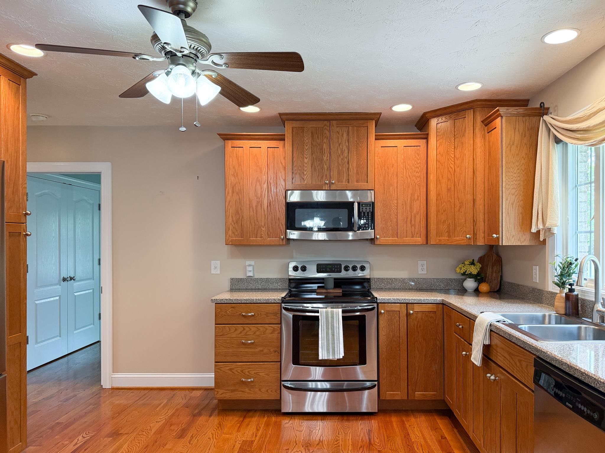 43 LYNN CIR, STUARTS DRAFT, Virginia 24477, 3 Bedrooms Bedrooms, ,2 BathroomsBathrooms,Residential,43 LYNN CIR,678054 MLS # 678054 43 LYNN CIR, STUARTS DRAFT, Virginia 24477, 3 Bedrooms Bedrooms, ,2 BathroomsBathrooms,Residential,43 LYNN CIR,678054 MLS # 678054