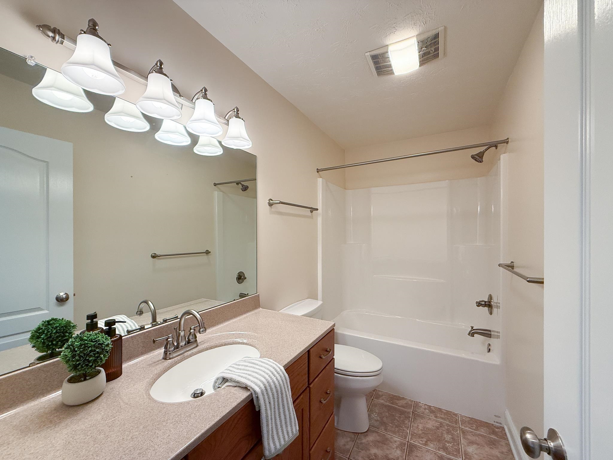 43 LYNN CIR, STUARTS DRAFT, Virginia 24477, 3 Bedrooms Bedrooms, ,2 BathroomsBathrooms,Residential,43 LYNN CIR,678054 MLS # 678054 43 LYNN CIR, STUARTS DRAFT, Virginia 24477, 3 Bedrooms Bedrooms, ,2 BathroomsBathrooms,Residential,43 LYNN CIR,678054 MLS # 678054