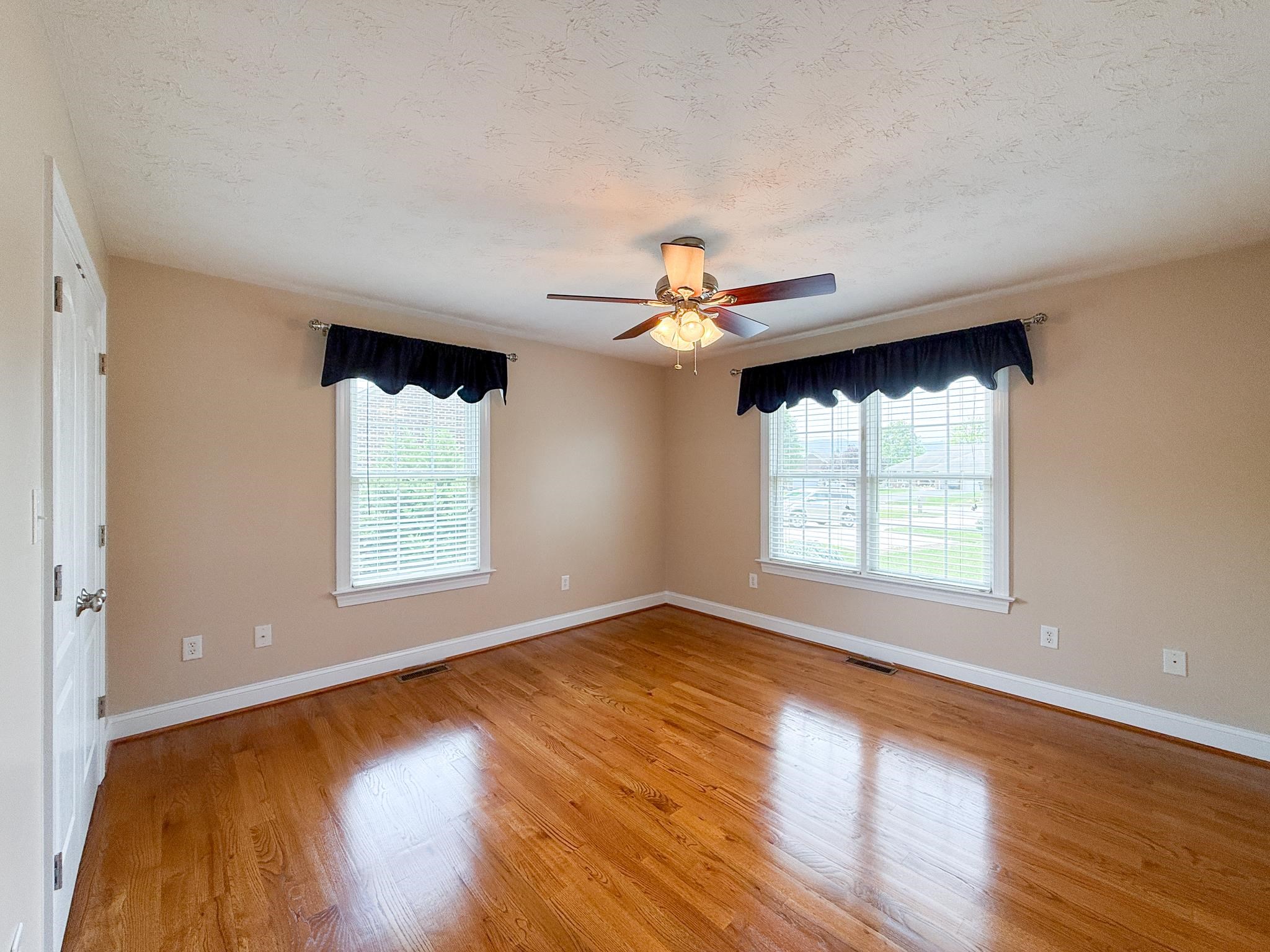 43 LYNN CIR, STUARTS DRAFT, Virginia 24477, 3 Bedrooms Bedrooms, ,2 BathroomsBathrooms,Residential,43 LYNN CIR,678054 MLS # 678054 43 LYNN CIR, STUARTS DRAFT, Virginia 24477, 3 Bedrooms Bedrooms, ,2 BathroomsBathrooms,Residential,43 LYNN CIR,678054 MLS # 678054