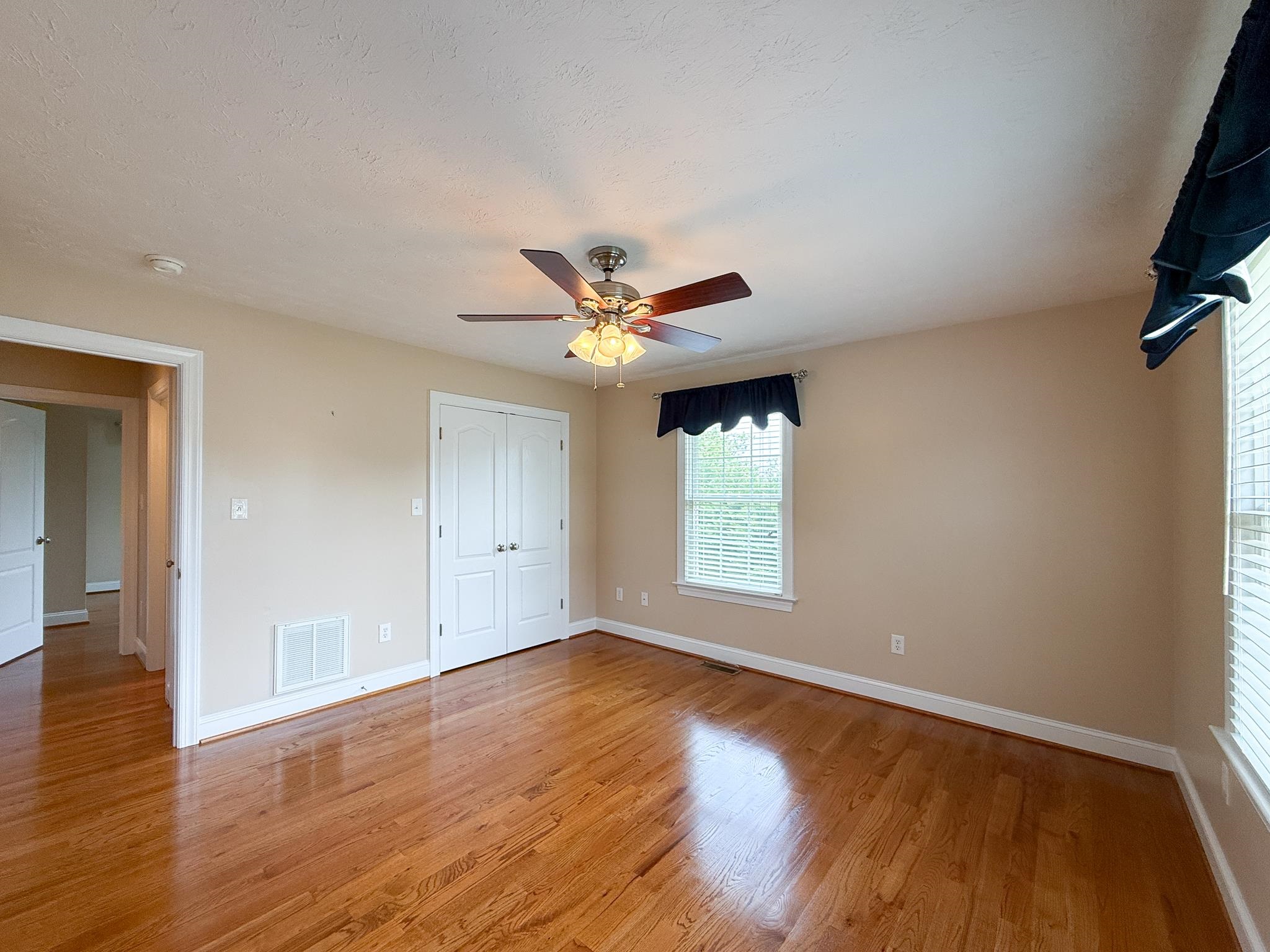 43 LYNN CIR, STUARTS DRAFT, Virginia 24477, 3 Bedrooms Bedrooms, ,2 BathroomsBathrooms,Residential,43 LYNN CIR,678054 MLS # 678054 43 LYNN CIR, STUARTS DRAFT, Virginia 24477, 3 Bedrooms Bedrooms, ,2 BathroomsBathrooms,Residential,43 LYNN CIR,678054 MLS # 678054