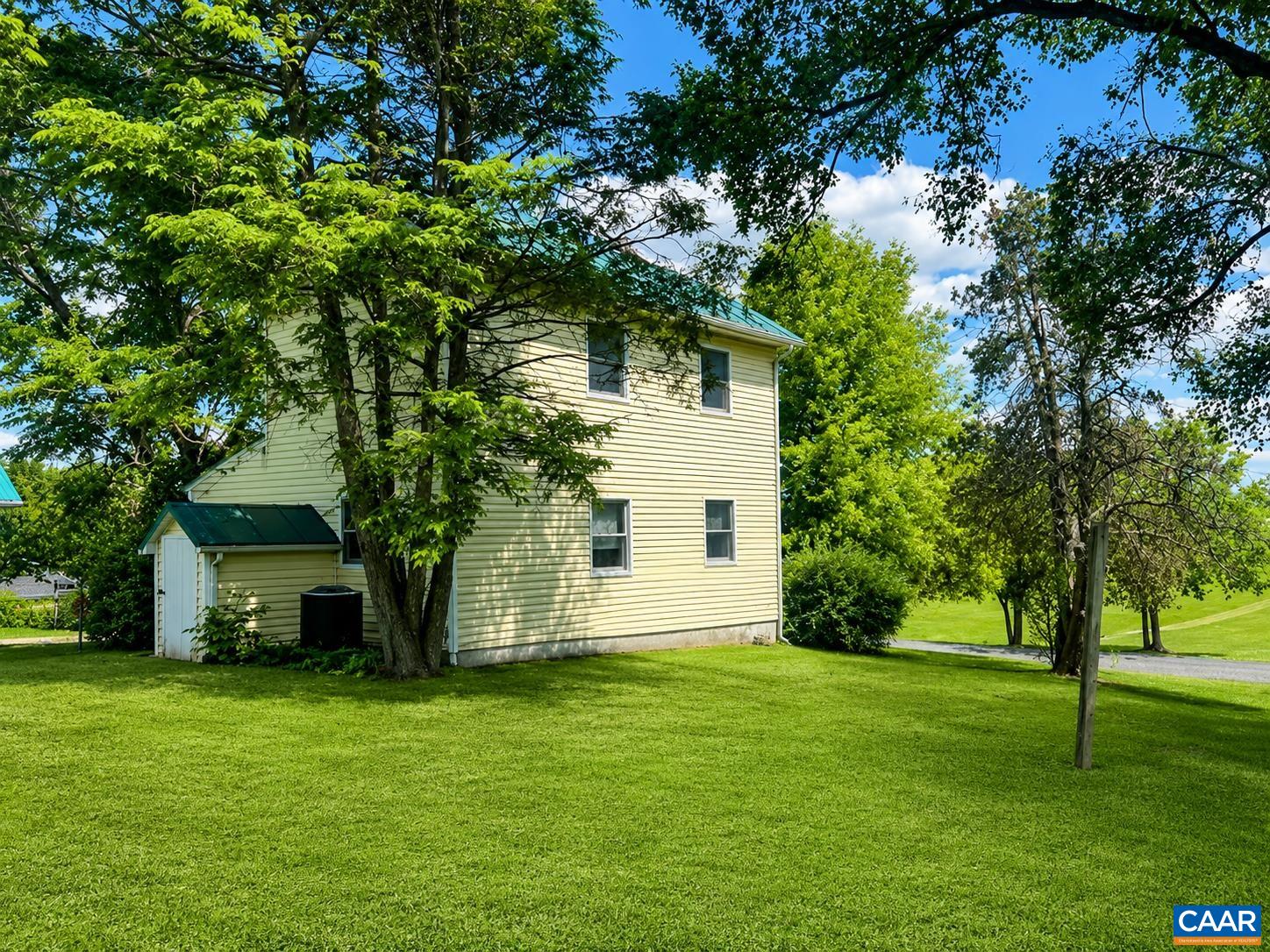 871 NEW HOPE RD, STAUNTON, Virginia 24401, 2 Bedrooms Bedrooms, ,1 BathroomBathrooms,Residential,871 NEW HOPE RD,678058 MLS # 678058