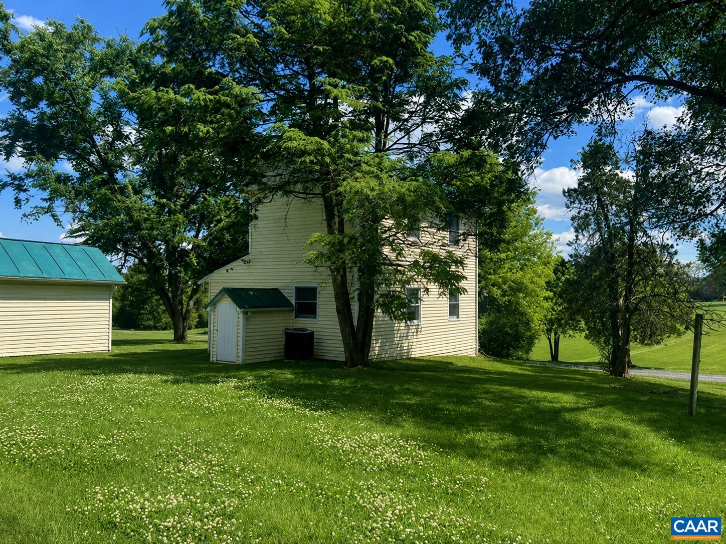 871 NEW HOPE RD, STAUNTON, Virginia 24401, 2 Bedrooms Bedrooms, ,1 BathroomBathrooms,Residential,871 NEW HOPE RD,678058 MLS # 678058