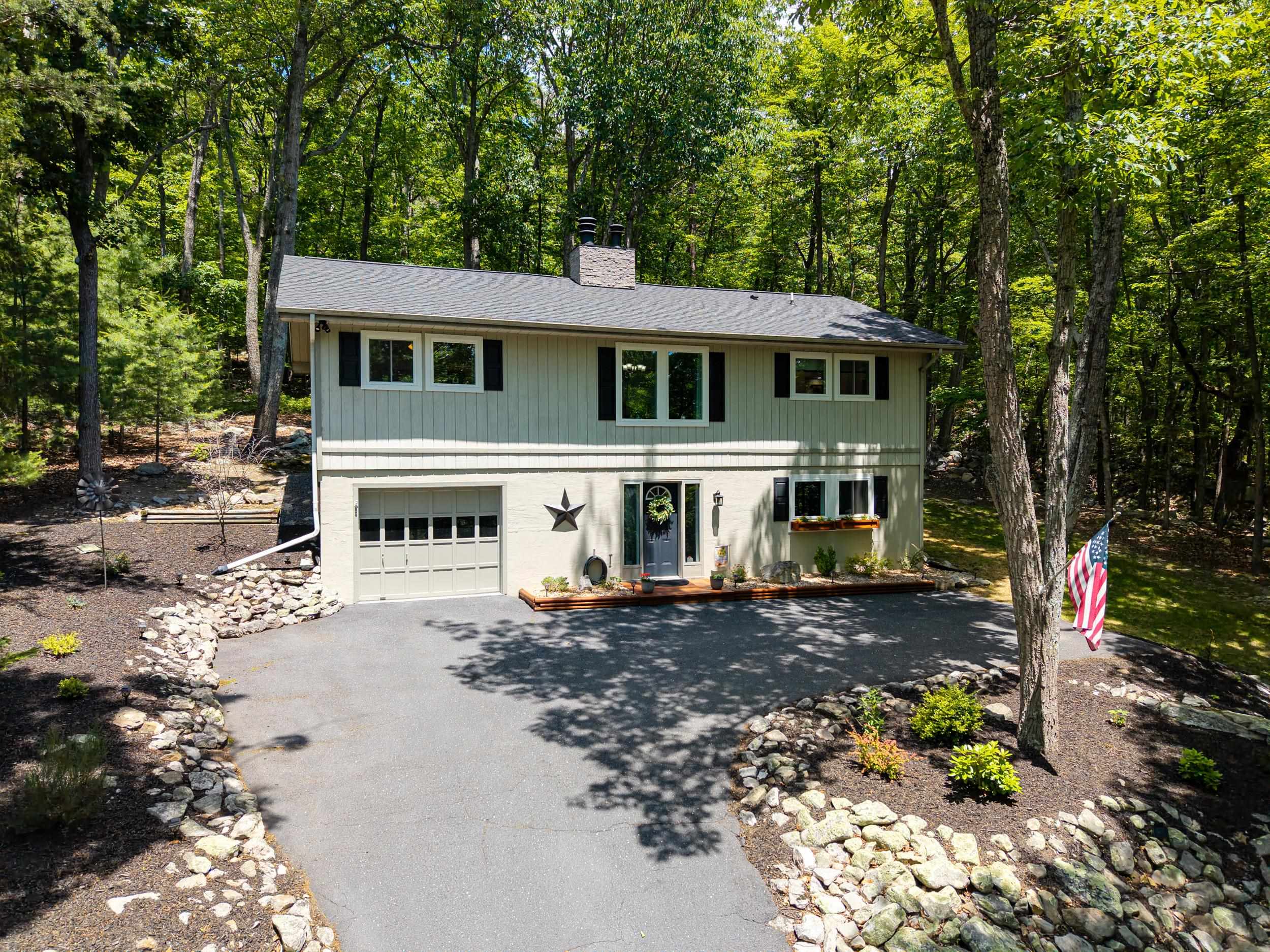 294 CONGERS LN, MCGAHEYSVILLE, Virginia 22840, 3 Bedrooms Bedrooms, ,2 BathroomsBathrooms,Residential,294 CONGERS LN,678059 MLS # 678059 294 CONGERS LN, MCGAHEYSVILLE, Virginia 22840, 3 Bedrooms Bedrooms, ,2 BathroomsBathrooms,Residential,294 CONGERS LN,678059 MLS # 678059