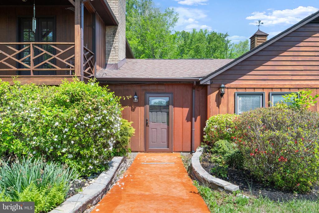 14945 LEE HIGHWAY, AMISSVILLE, Virginia 20106, 4 Bedrooms Bedrooms, ,2 BathroomsBathrooms,Residential,14945 LEE HIGHWAY,VARP2002594 MLS # VARP2002594 14945 LEE HIGHWAY, AMISSVILLE, Virginia 20106, 4 Bedrooms Bedrooms, ,2 BathroomsBathrooms,Residential,14945 LEE HIGHWAY,VARP2002594 MLS # VARP2002594