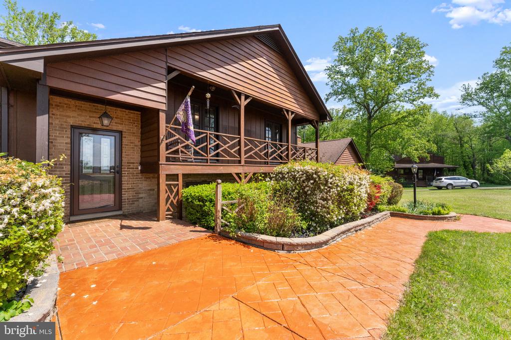 14945 LEE HIGHWAY, AMISSVILLE, Virginia 20106, 4 Bedrooms Bedrooms, ,2 BathroomsBathrooms,Residential,14945 LEE HIGHWAY,VARP2002594 MLS # VARP2002594 14945 LEE HIGHWAY, AMISSVILLE, Virginia 20106, 4 Bedrooms Bedrooms, ,2 BathroomsBathrooms,Residential,14945 LEE HIGHWAY,VARP2002594 MLS # VARP2002594