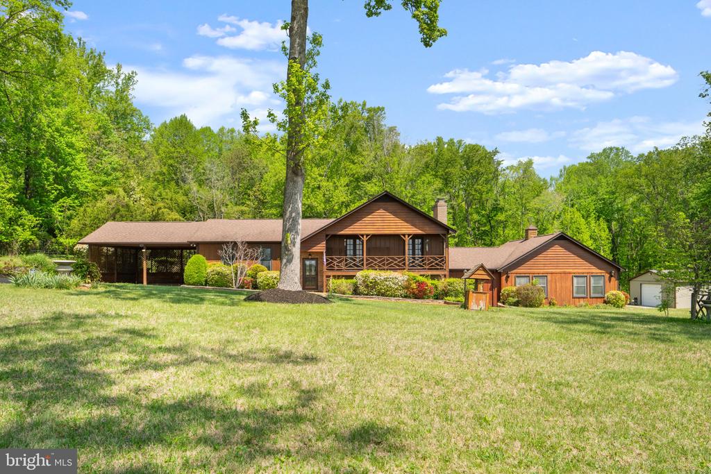 14945 LEE HIGHWAY, AMISSVILLE, Virginia 20106, 4 Bedrooms Bedrooms, ,2 BathroomsBathrooms,Residential,14945 LEE HIGHWAY,VARP2002594 MLS # VARP2002594 14945 LEE HIGHWAY, AMISSVILLE, Virginia 20106, 4 Bedrooms Bedrooms, ,2 BathroomsBathrooms,Residential,14945 LEE HIGHWAY,VARP2002594 MLS # VARP2002594