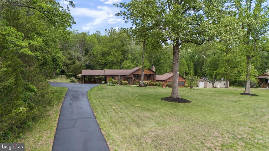 14945 LEE HIGHWAY, AMISSVILLE, Virginia 20106, 4 Bedrooms Bedrooms, ,2 BathroomsBathrooms,Residential,14945 LEE HIGHWAY,VARP2002594 MLS # VARP2002594 14945 LEE HIGHWAY, AMISSVILLE, Virginia 20106, 4 Bedrooms Bedrooms, ,2 BathroomsBathrooms,Residential,14945 LEE HIGHWAY,VARP2002594 MLS # VARP2002594