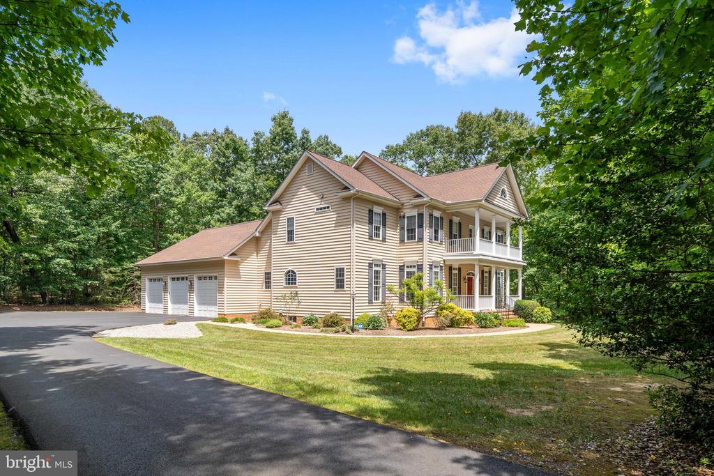 8622 LAROQUE RUN DR, FREDERICKSBURG, Virginia 22407, 4 Bedrooms Bedrooms, ,4 BathroomsBathrooms,Residential,8622 LAROQUE RUN DR,VASP2042228 MLS # VASP2042228 8622 LAROQUE RUN DR, FREDERICKSBURG, Virginia 22407, 4 Bedrooms Bedrooms, ,4 BathroomsBathrooms,Residential,8622 LAROQUE RUN DR,VASP2042228 MLS # VASP2042228